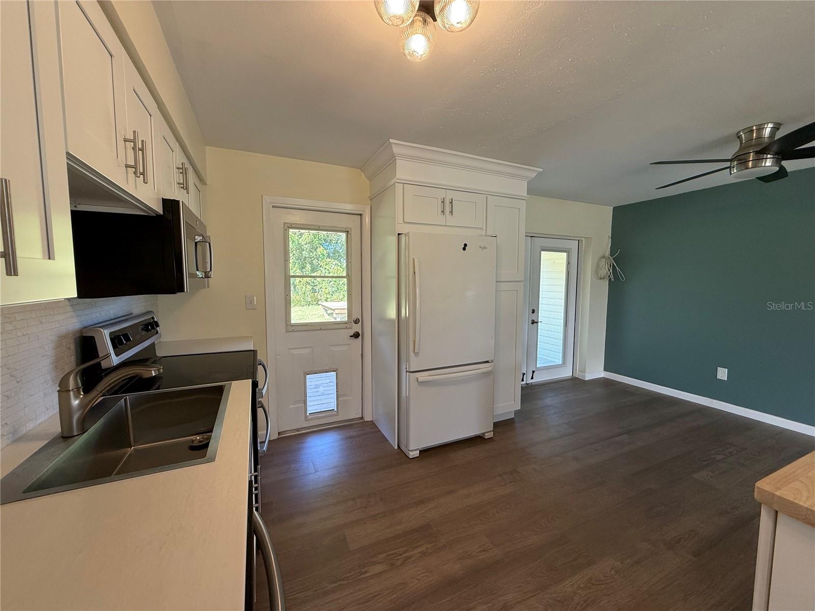 Image 12 of 38 For 2910 Elder Street