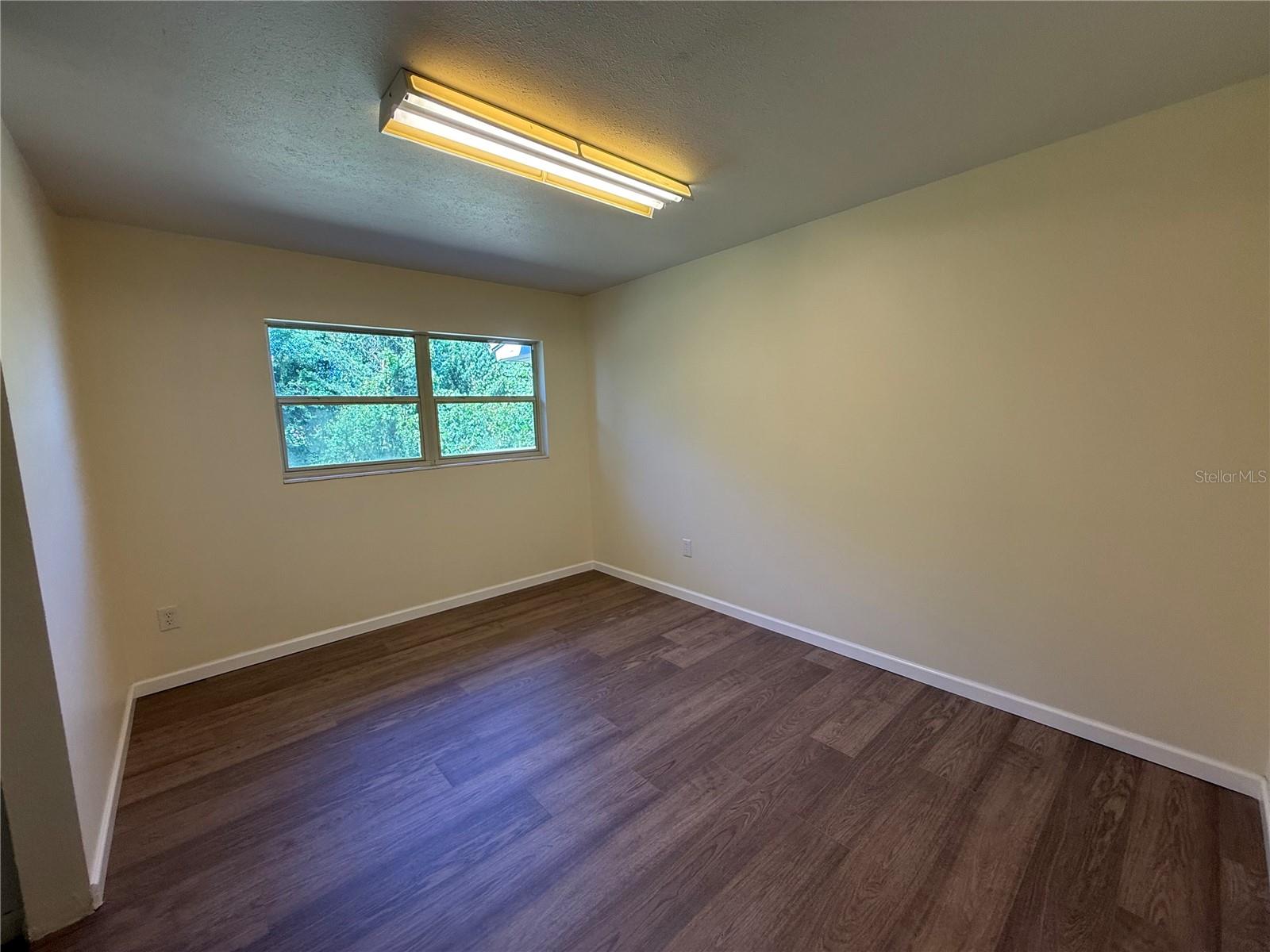 Image 15 of 38 For 2910 Elder Street