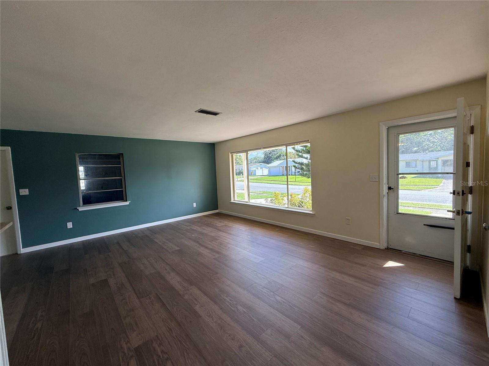 Image 30 of 38 For 2910 Elder Street