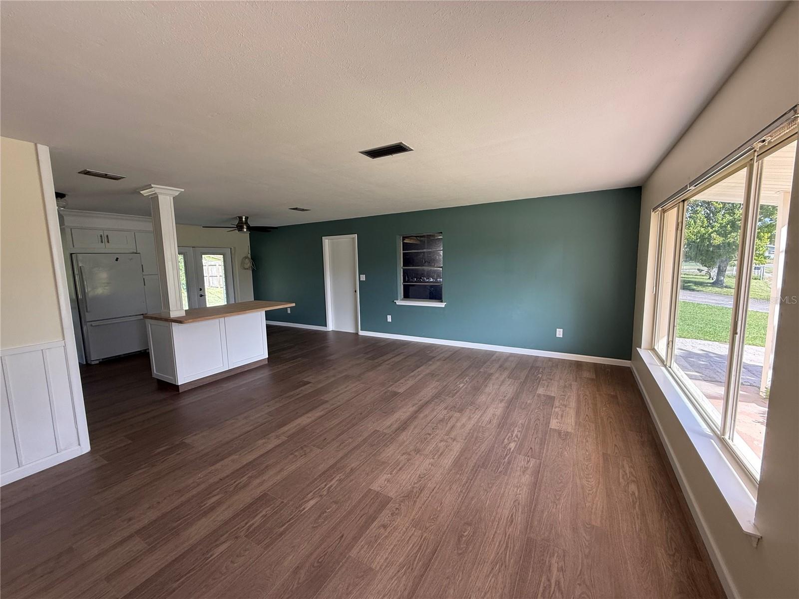 Image 6 of 38 For 2910 Elder Street