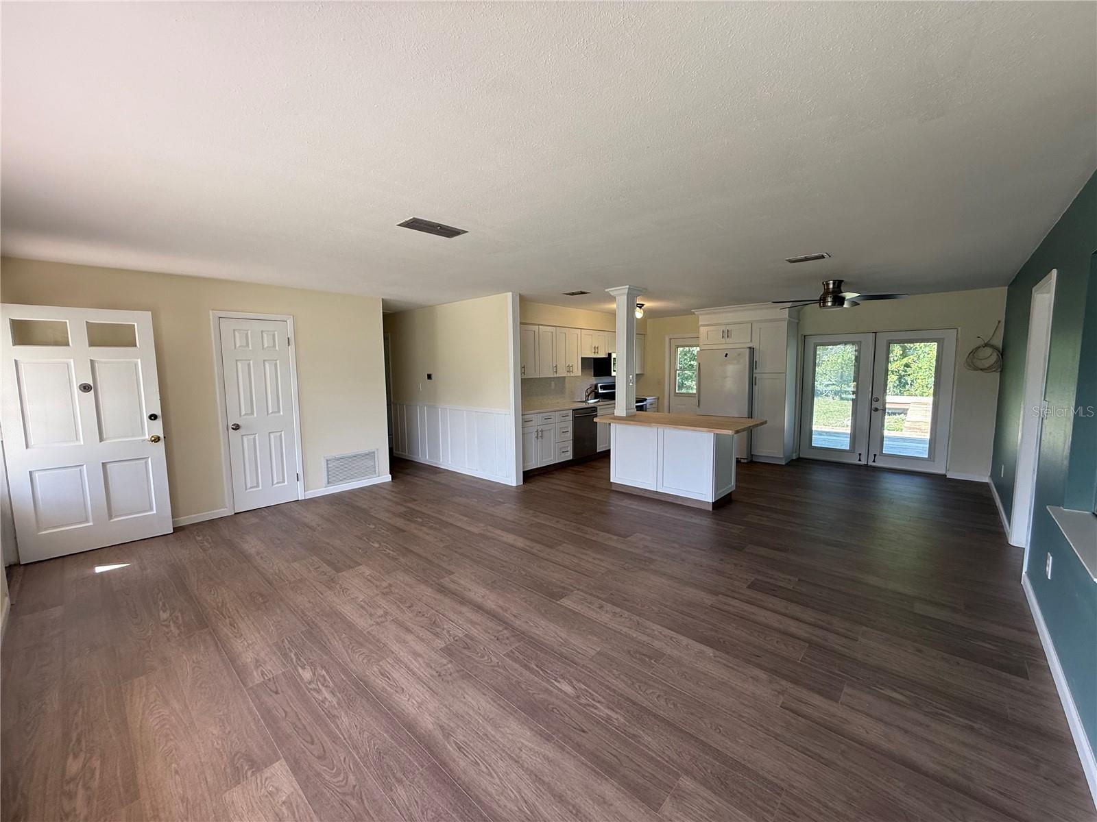 Image 7 of 38 For 2910 Elder Street