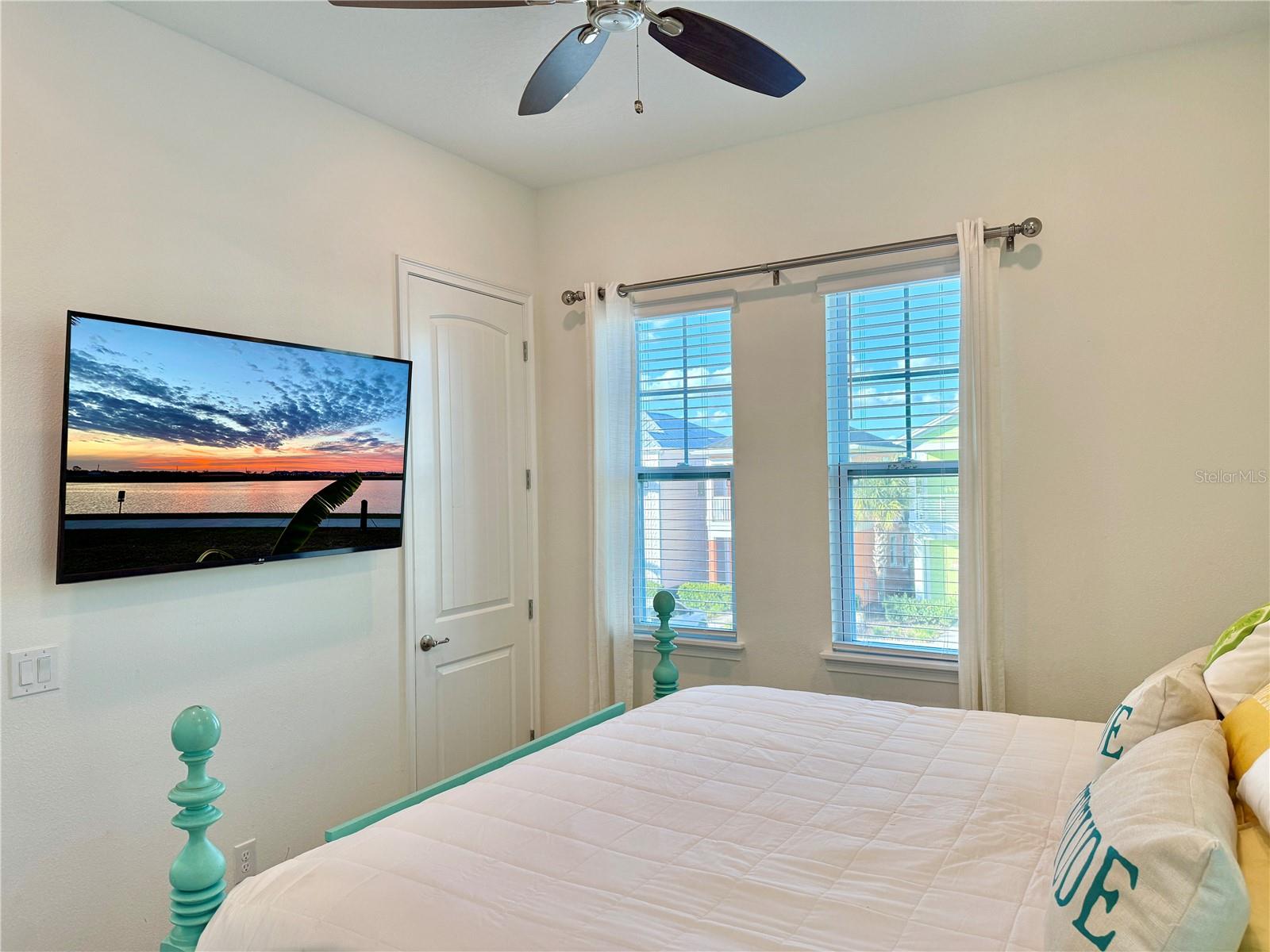 Image 27 of 97 For 8028 Sandy Toes Way