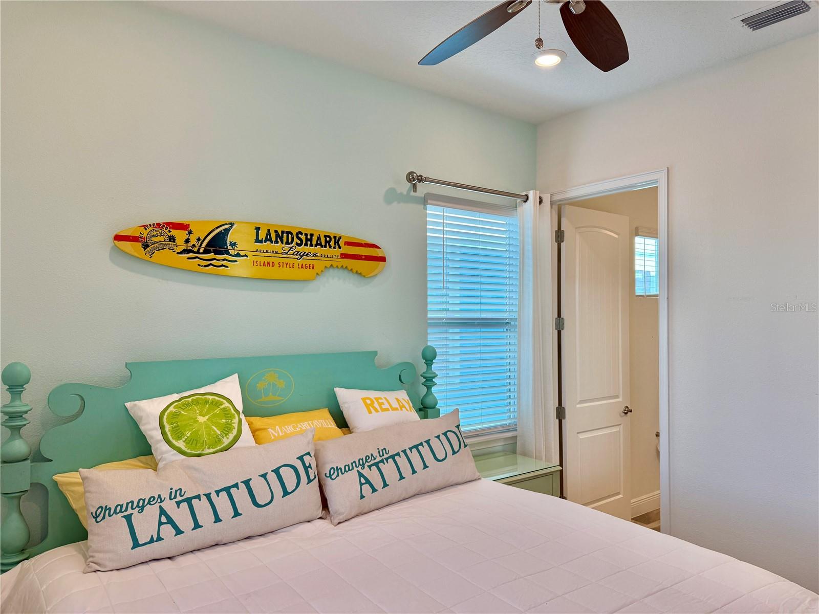 Image 28 of 97 For 8028 Sandy Toes Way