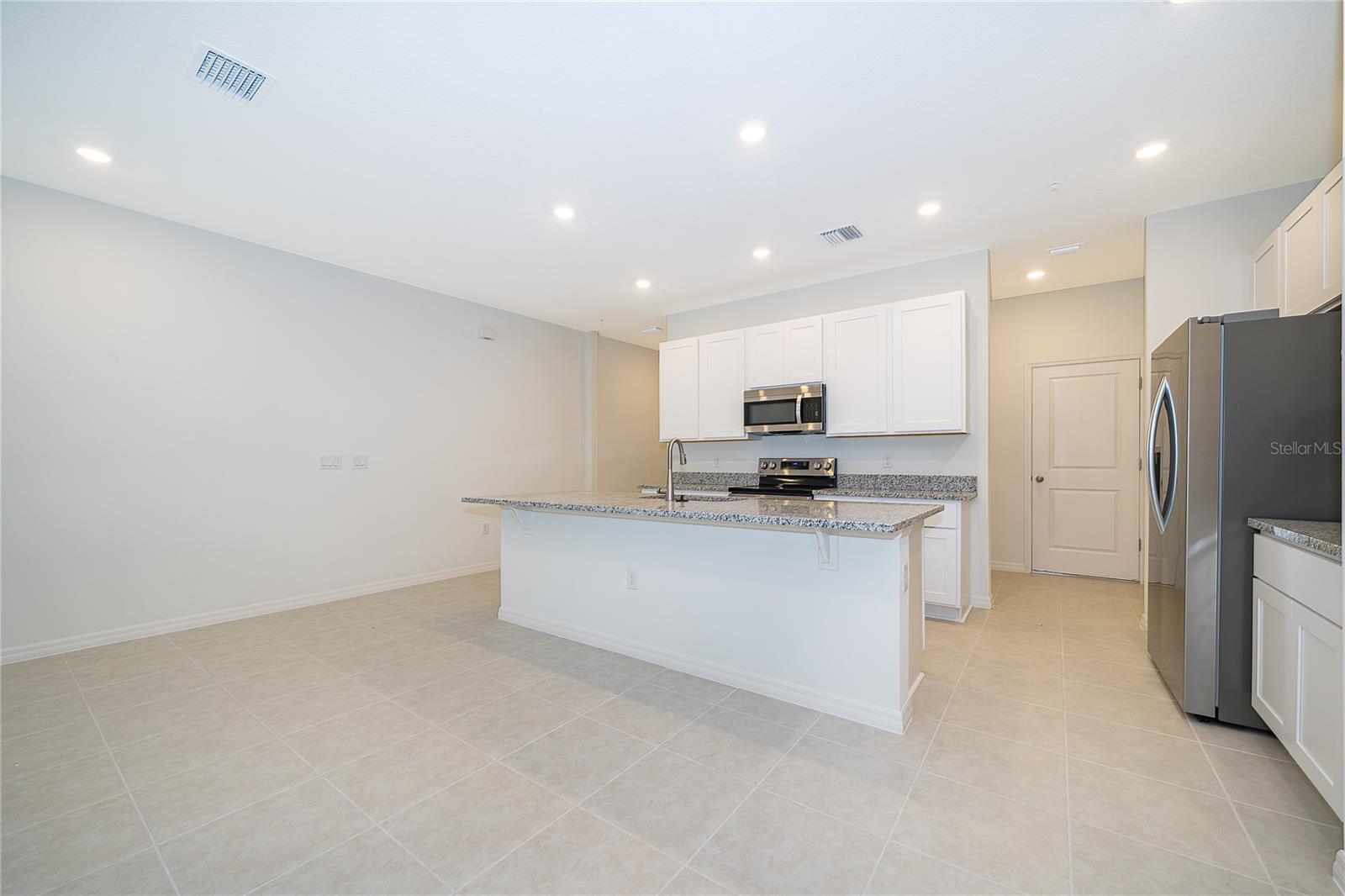 Image 10 of 27 For 5285 Luisa Court