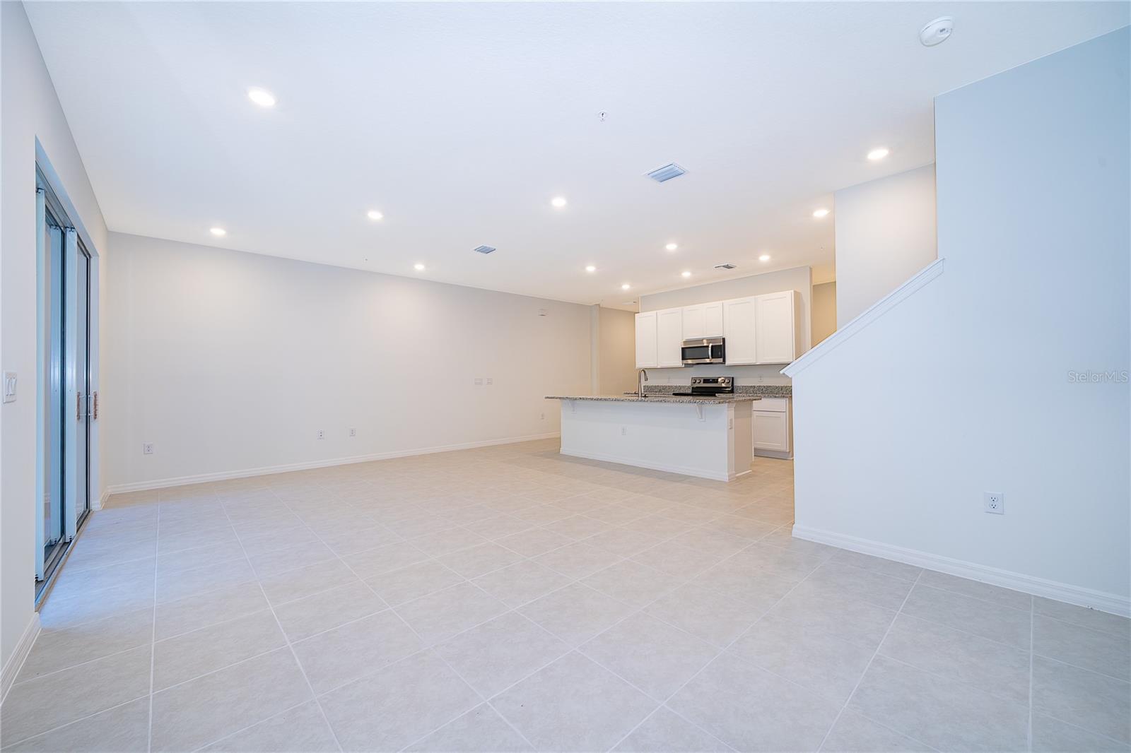 Image 12 of 27 For 5285 Luisa Court