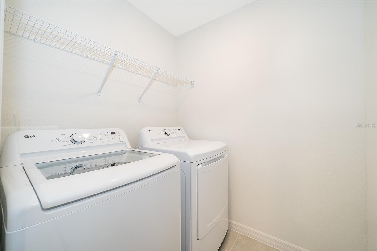 Image 22 of 27 For 5285 Luisa Court