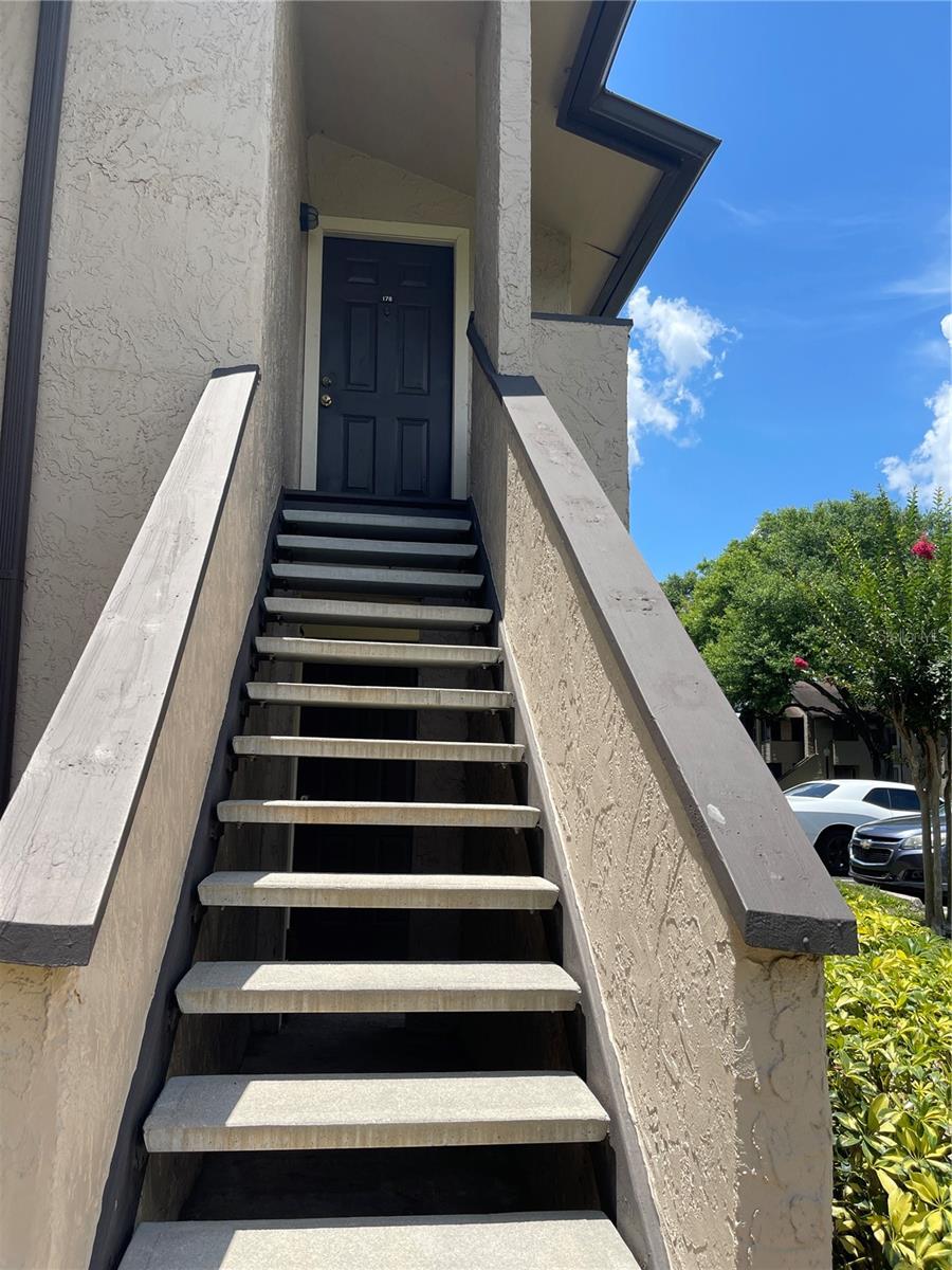 Image 2 of 9 For 3044 Antique Oaks Circle 178