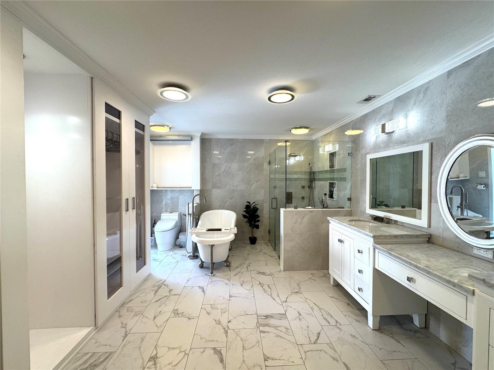 Image 16 of 35 For 4955 Southfork Ranch Drive