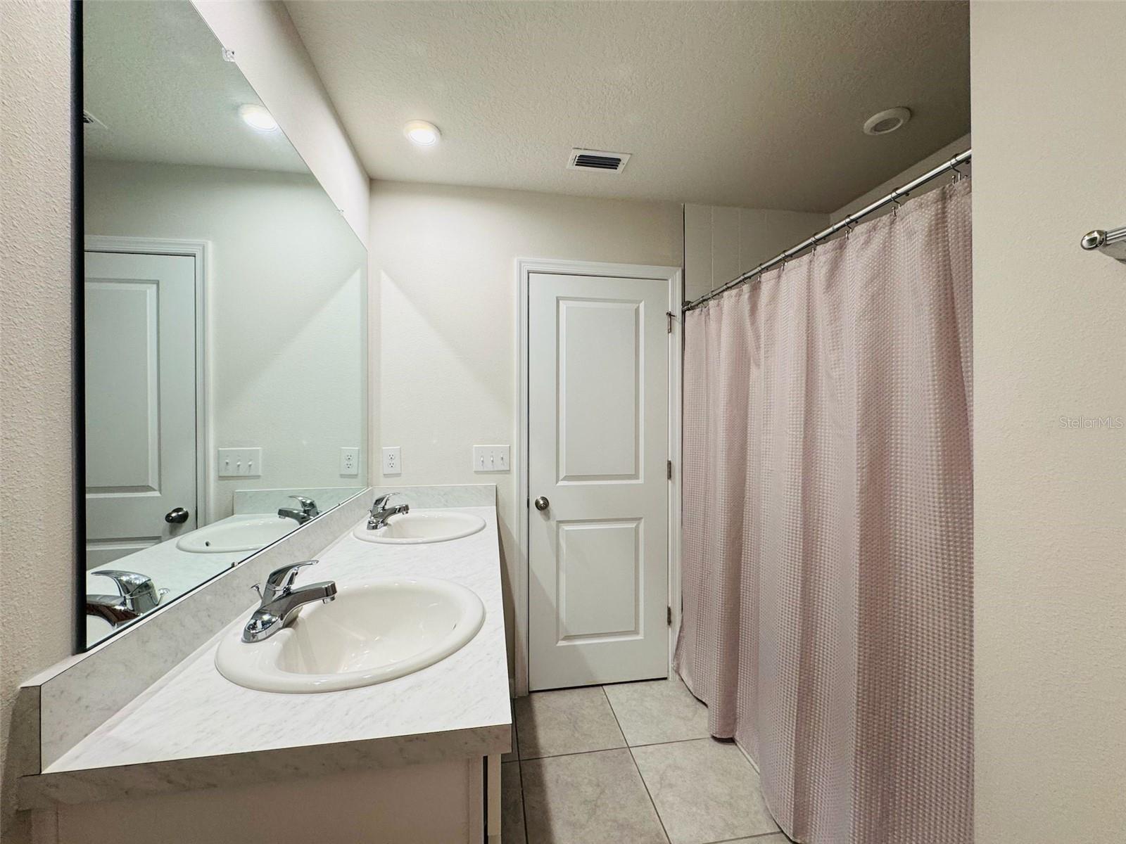 Image 11 of 34 For 222 Blueberry Lane