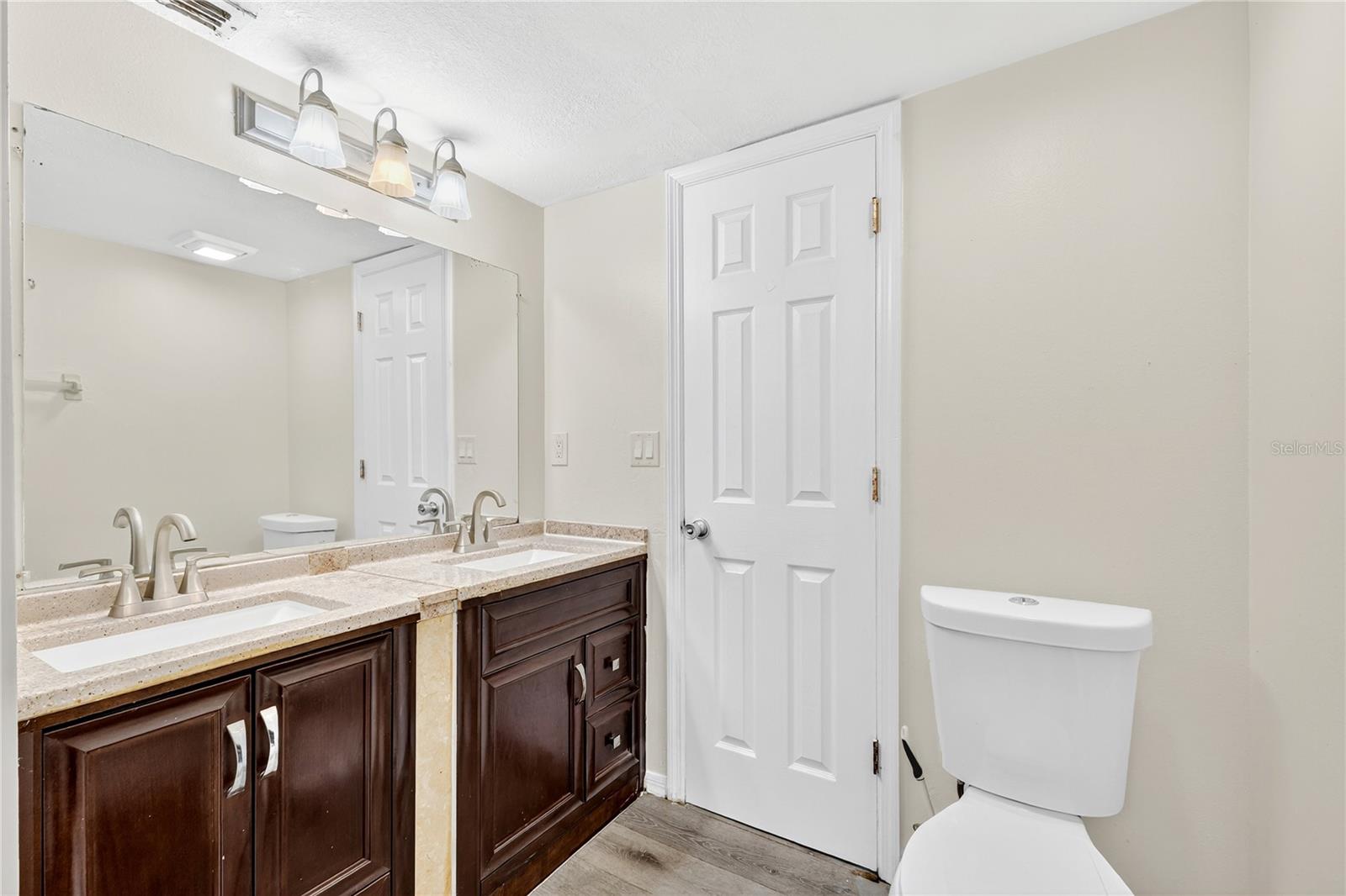 Image 18 of 34 For 2721 Poinciana Boulevard 163