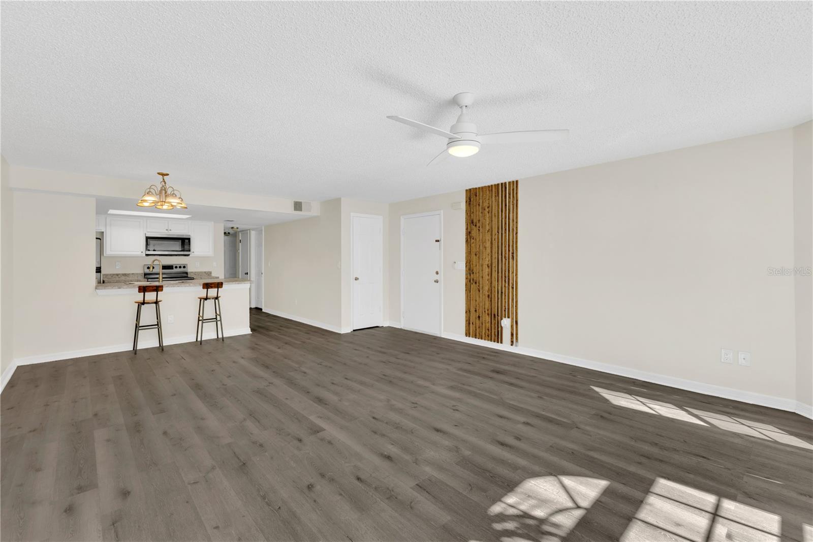 Image 7 of 34 For 2721 Poinciana Boulevard 163