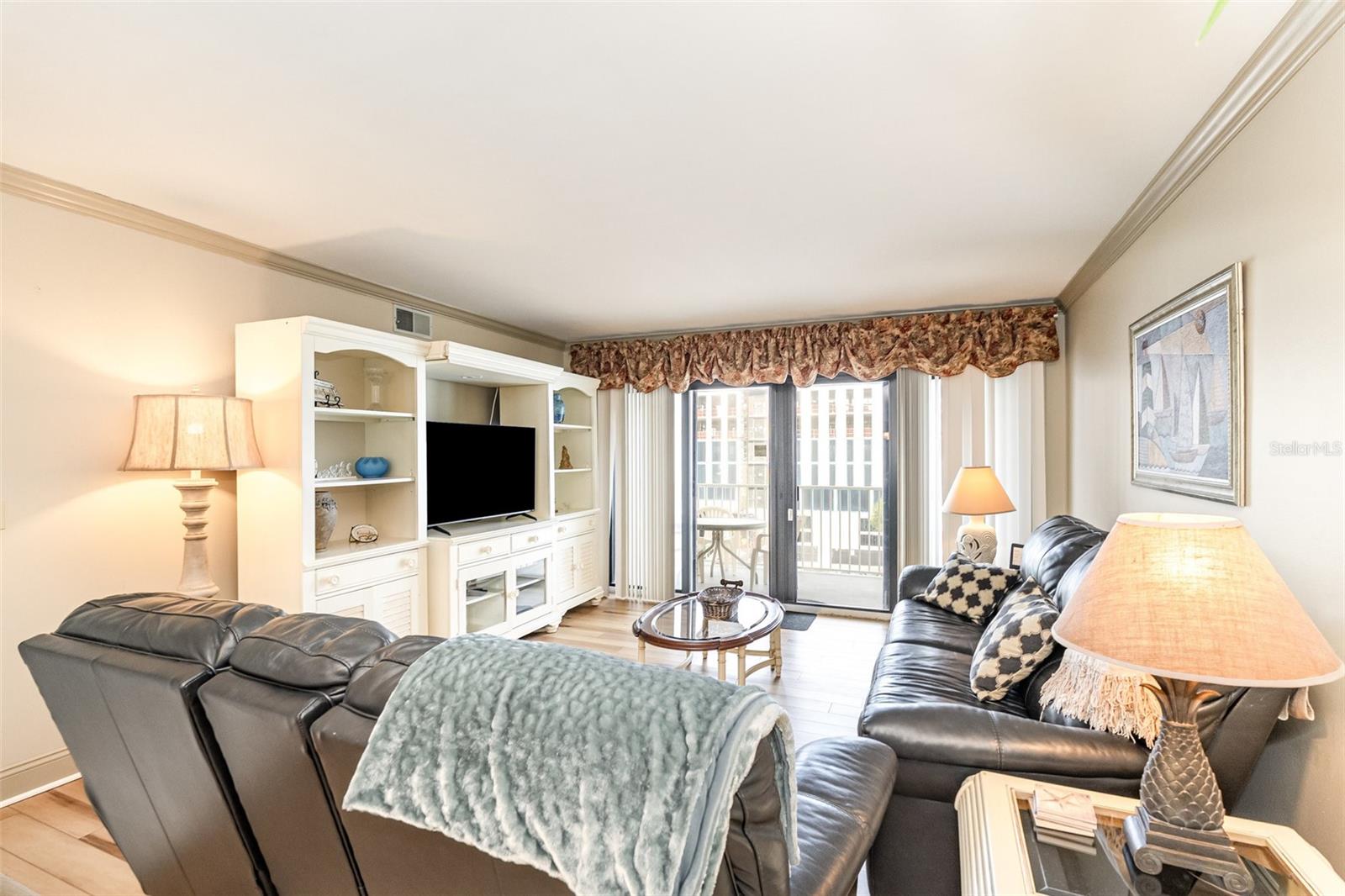 Image 4 of 18 For 1050 Atlantic Avenue 501
