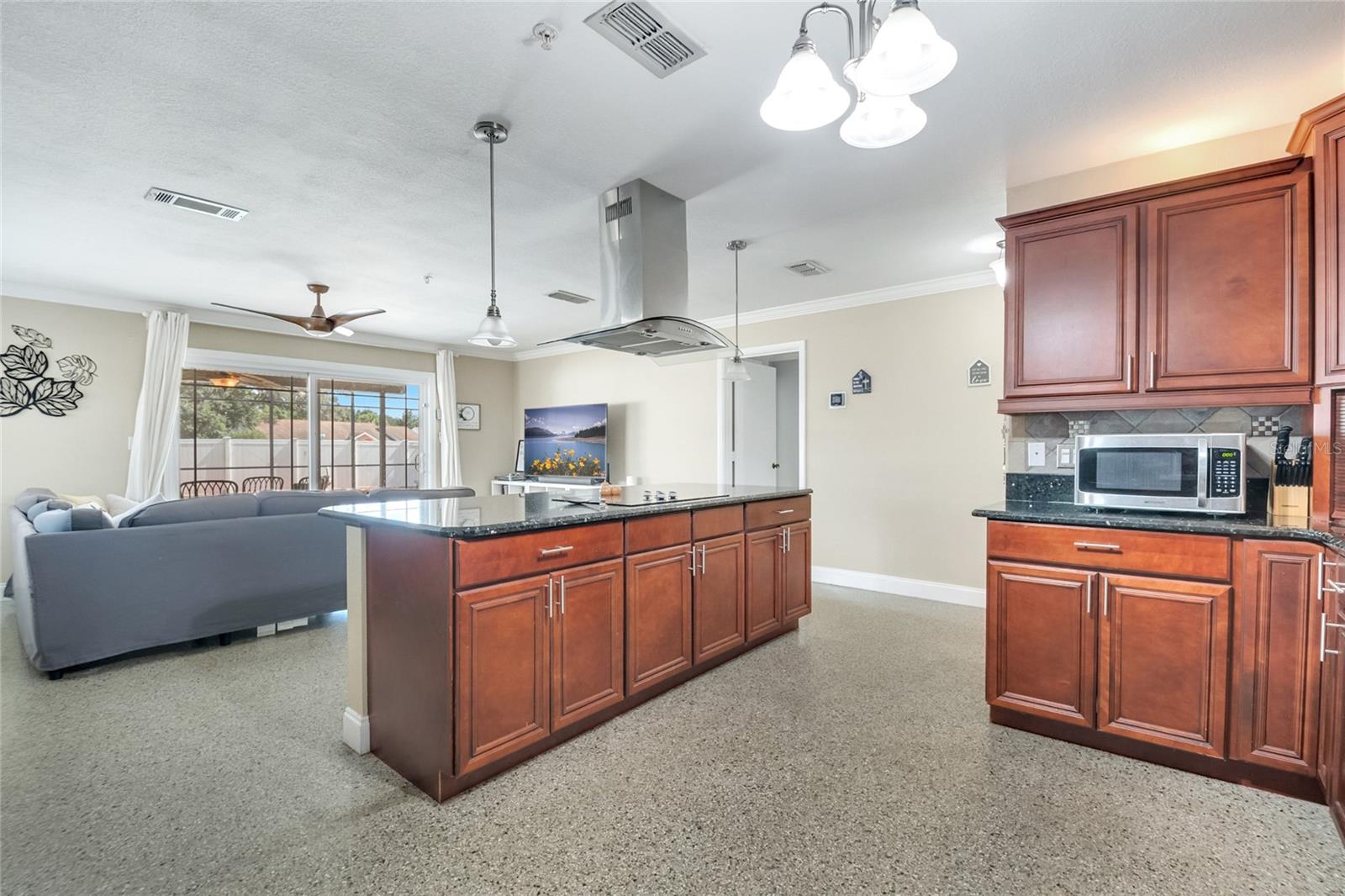 Image 11 of 48 For 8495 Oak Bluff Drive