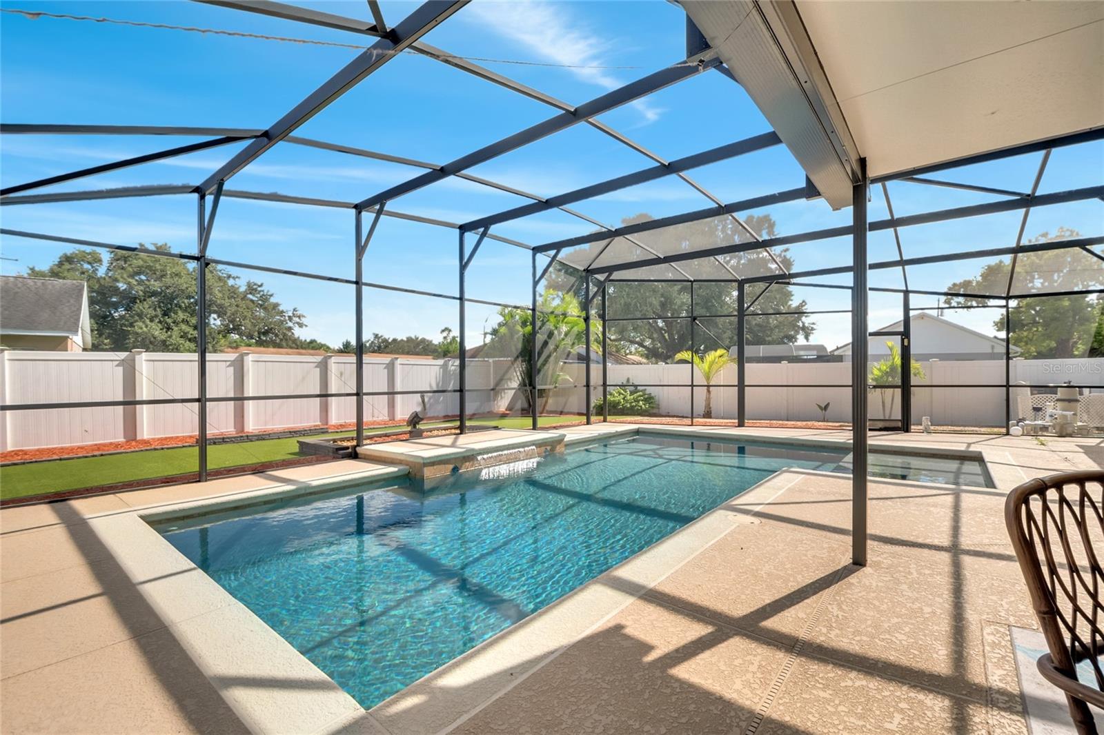 Image 35 of 48 For 8495 Oak Bluff Drive