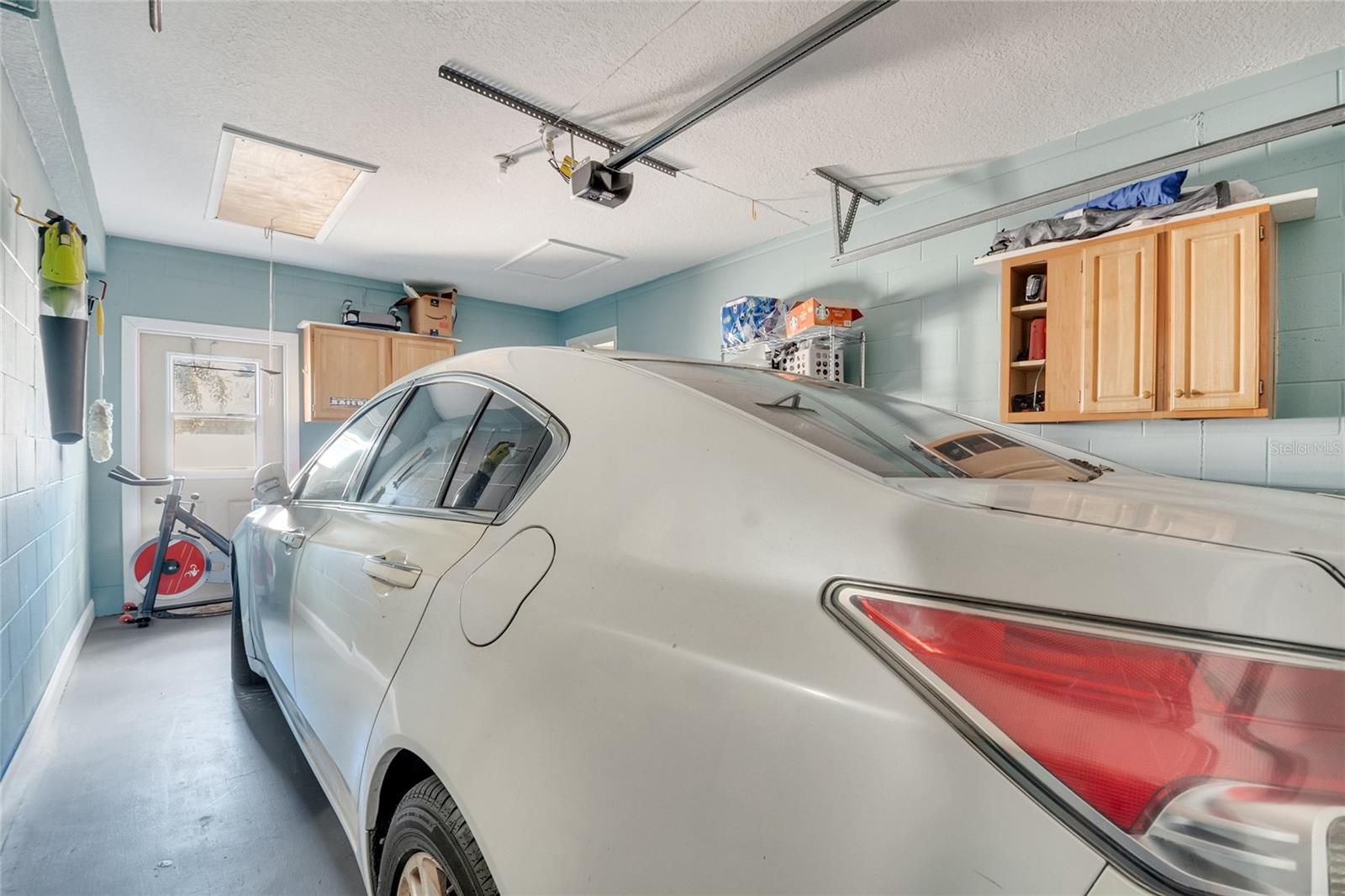 Image 40 of 48 For 8495 Oak Bluff Drive