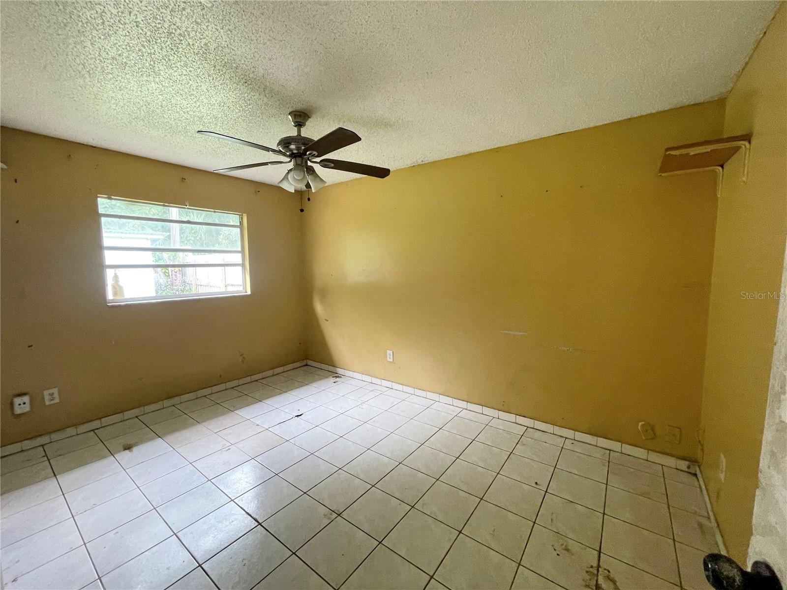 Image 10 of 17 For 5722 Cardinal Guard Avenue