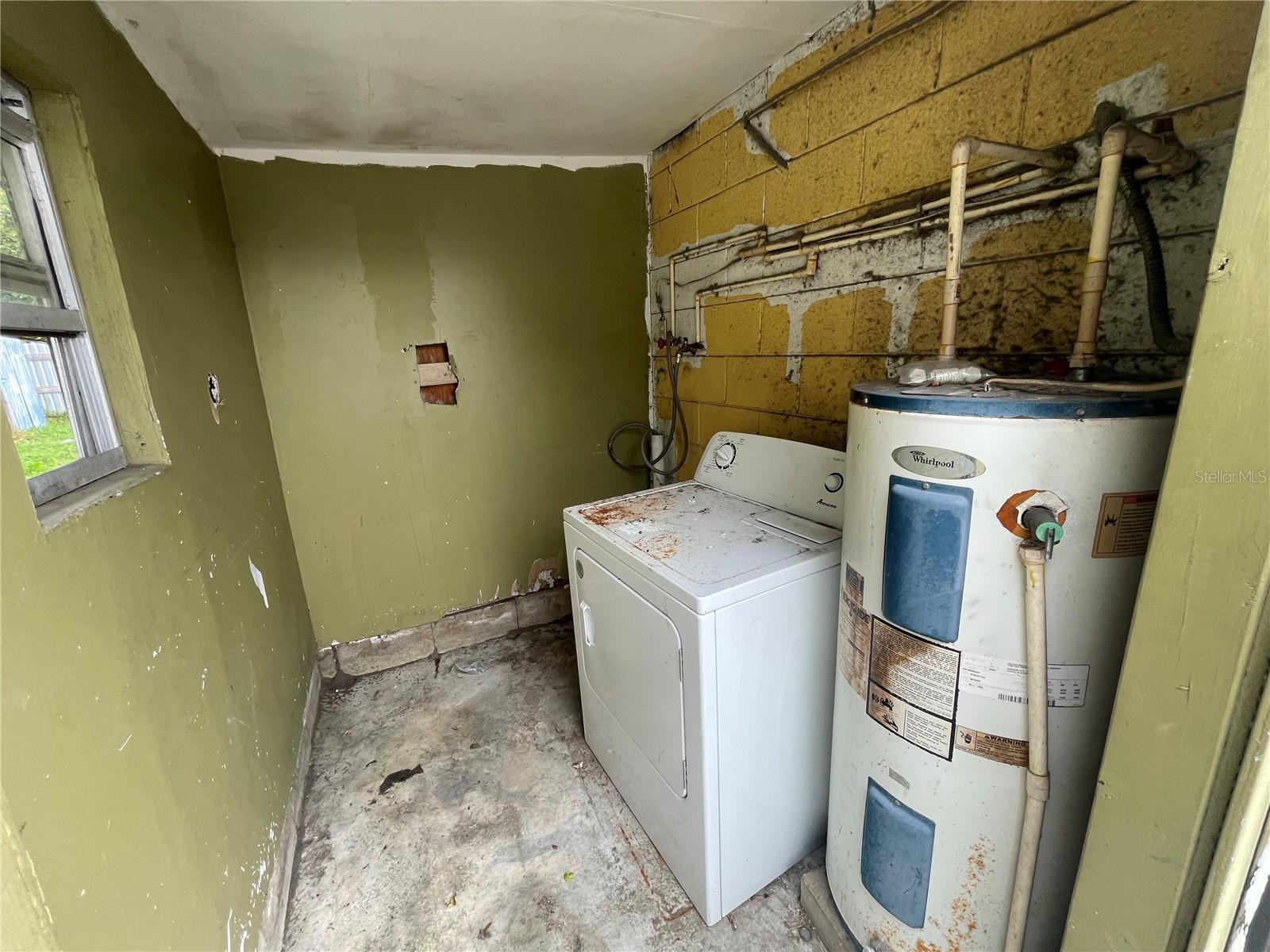 Image 14 of 17 For 5722 Cardinal Guard Avenue