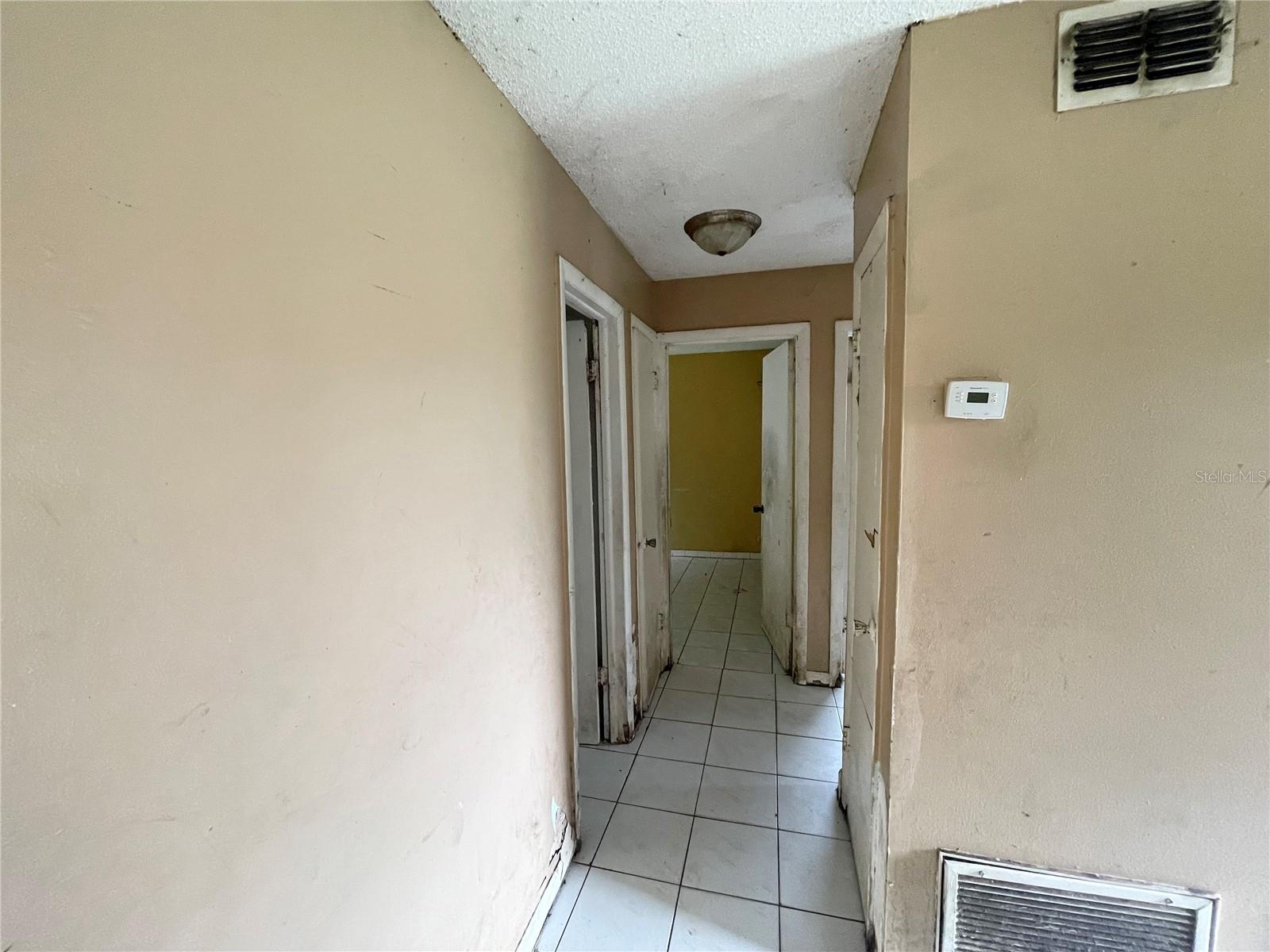 Image 3 of 17 For 5722 Cardinal Guard Avenue