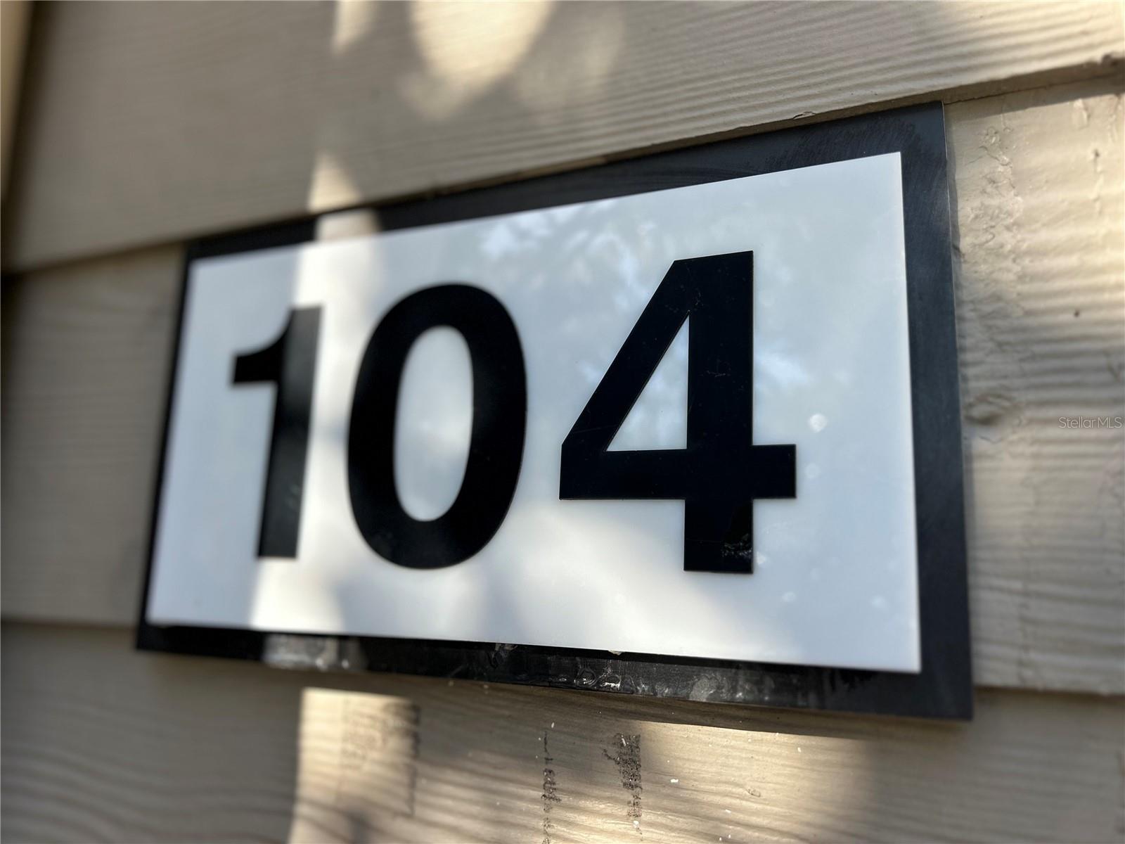 Image 3 of 20 For 527 Sun Ridge Place 104