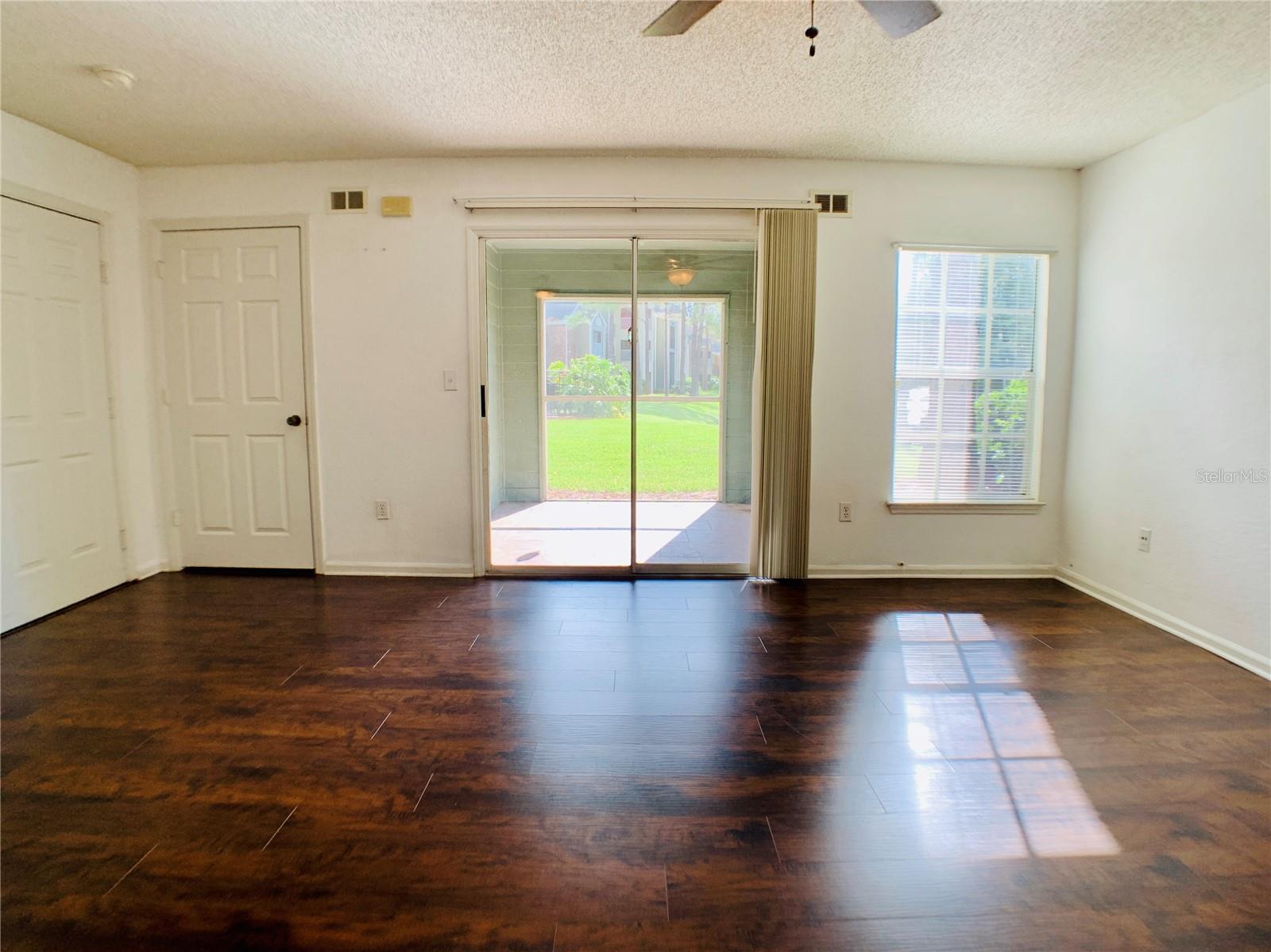 Image 4 of 33 For 5064 Park Central Drive 1718