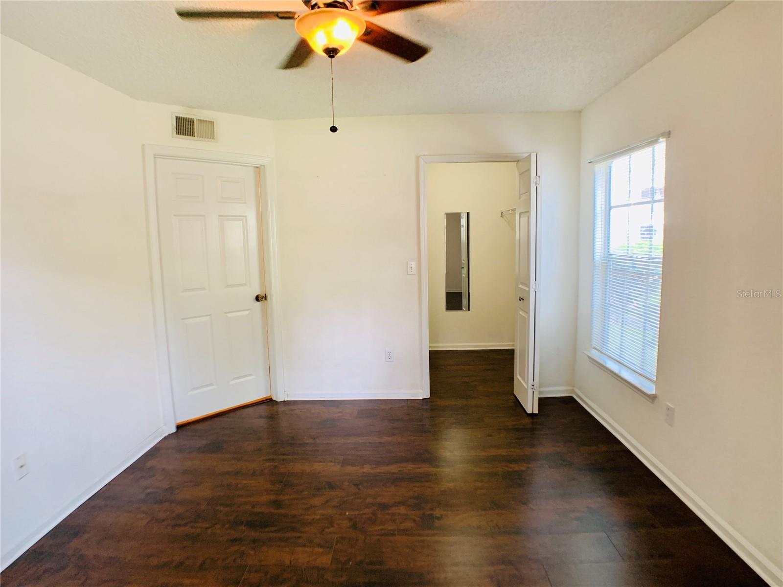 Image 8 of 33 For 5064 Park Central Drive 1718