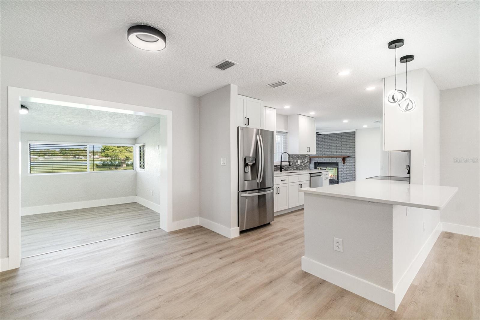 Image 5 of 21 For 1216 Wellington Drive