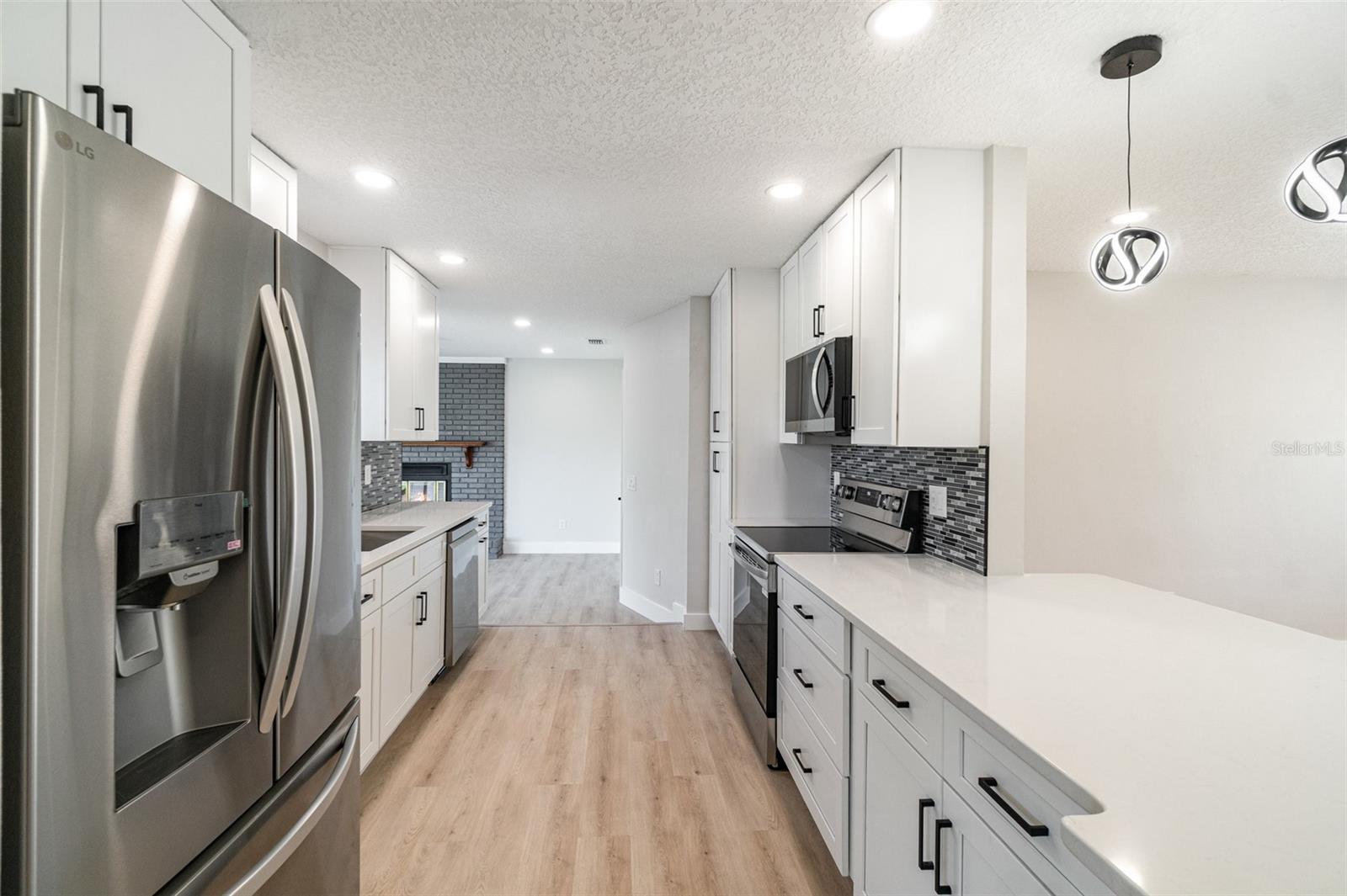 Image 7 of 21 For 1216 Wellington Drive