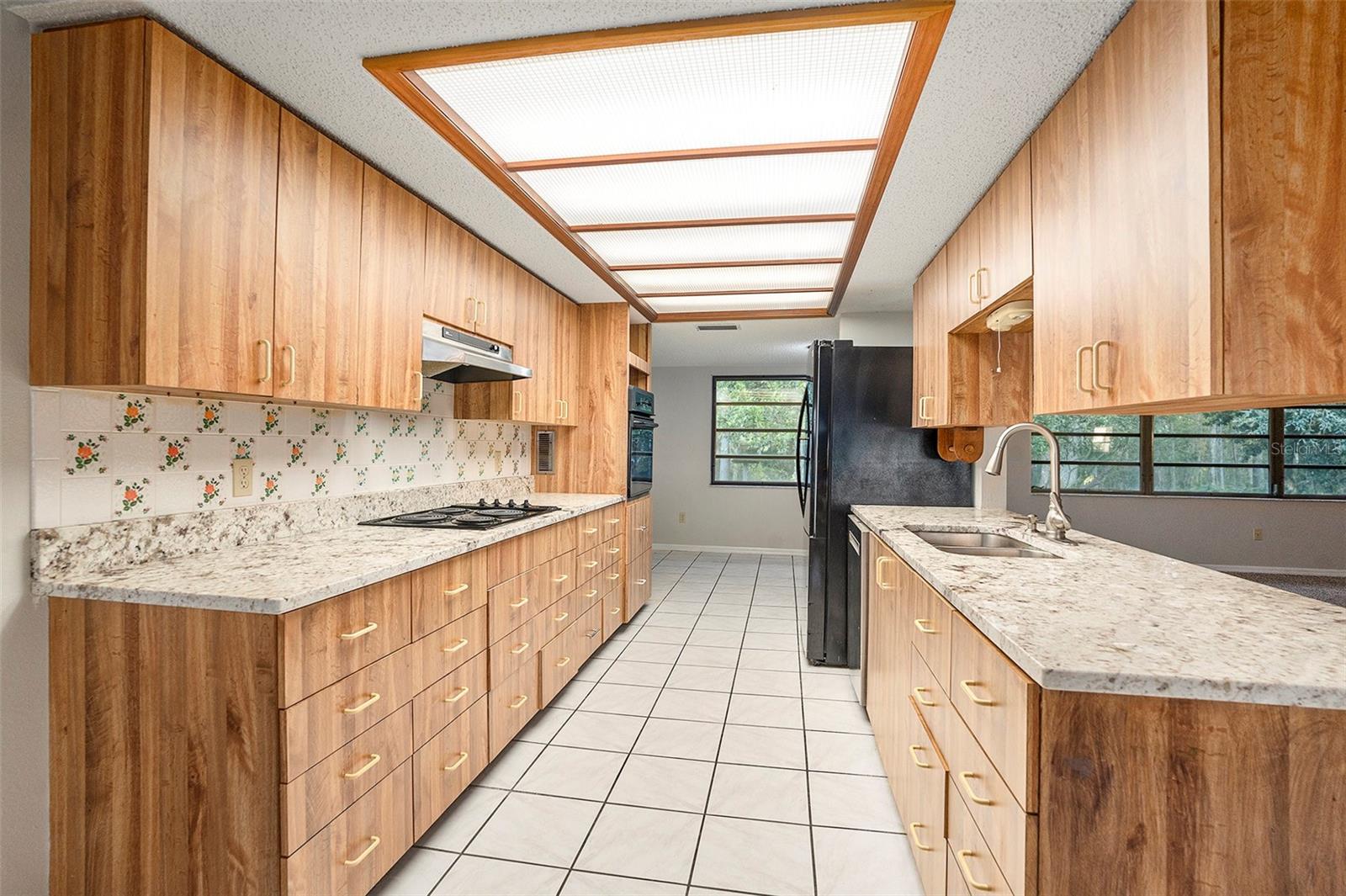 Image 12 of 28 For 7320 Auburn Lane