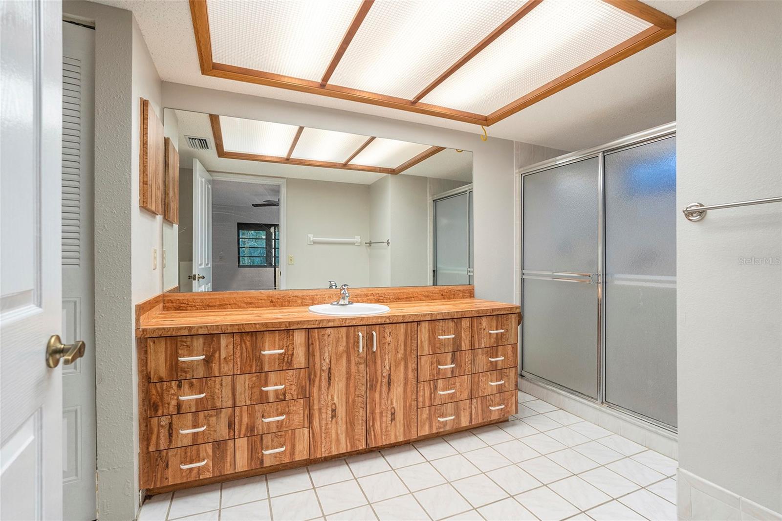 Image 18 of 28 For 7320 Auburn Lane