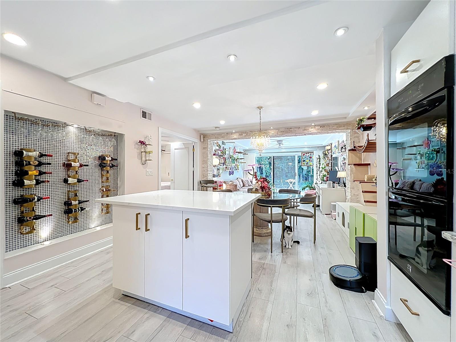 Image 12 of 44 For 5426 Pine Creek Drive 1708