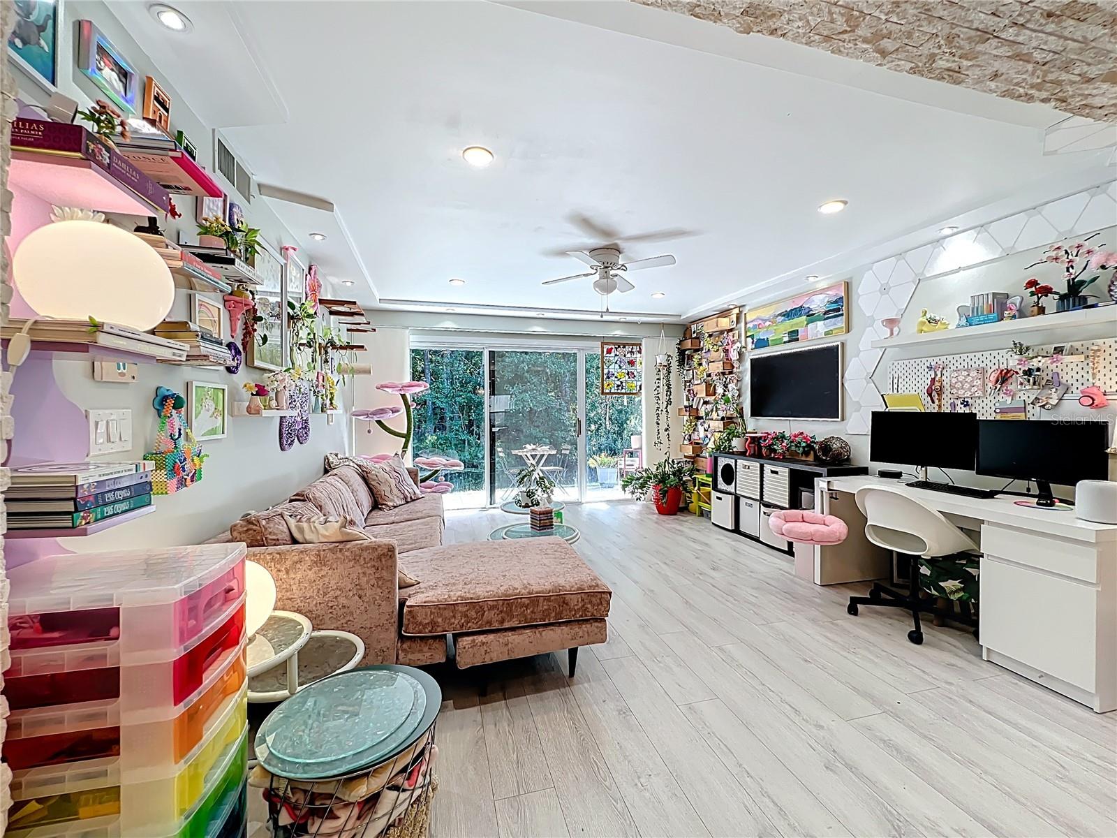 Image 18 of 44 For 5426 Pine Creek Drive 1708