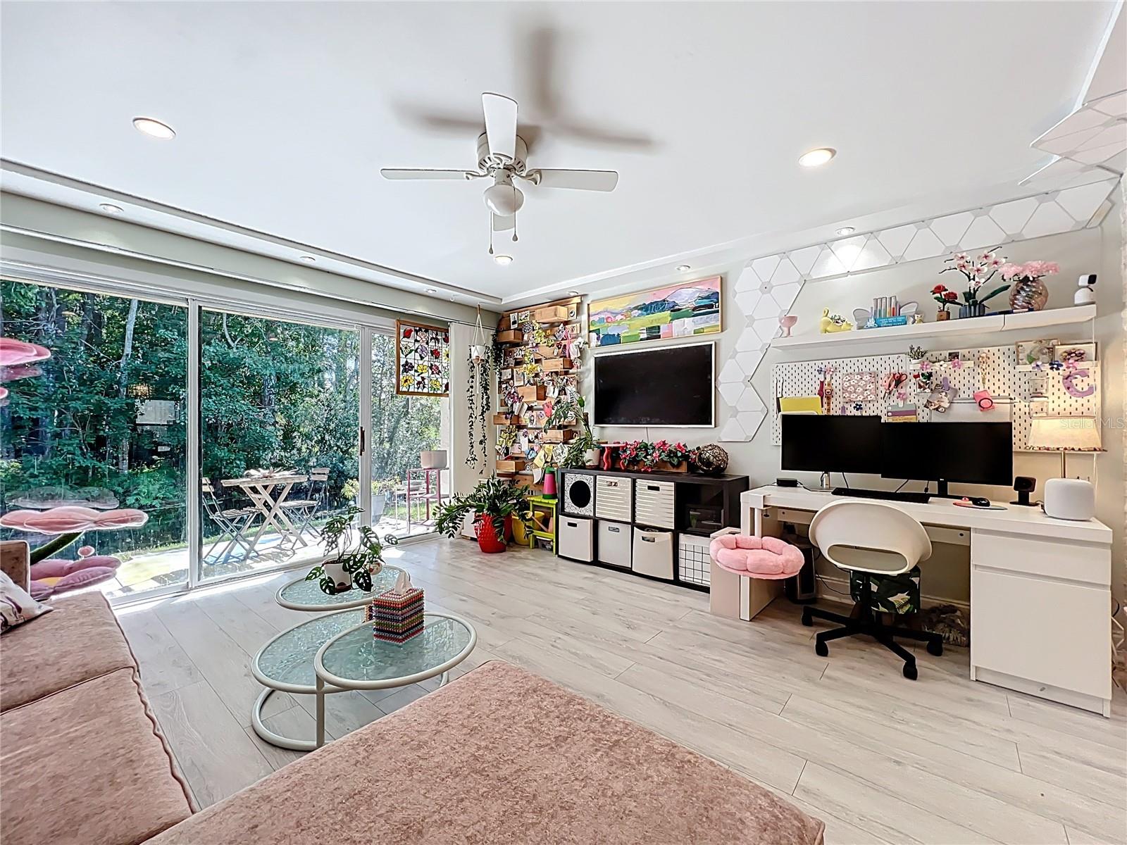 Image 21 of 44 For 5426 Pine Creek Drive 1708