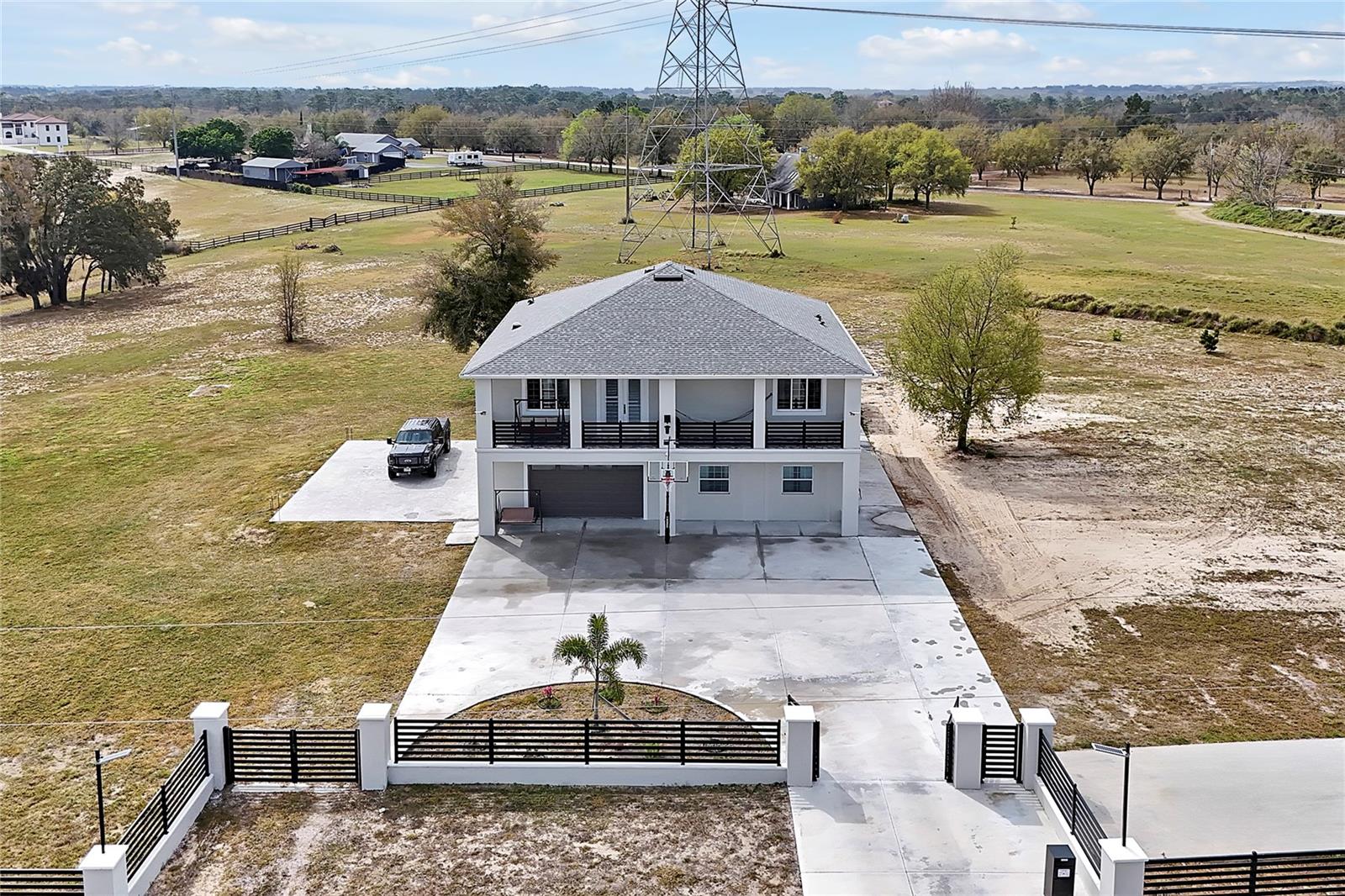 Image 35 of 37 For 17102 Heartwood Loop