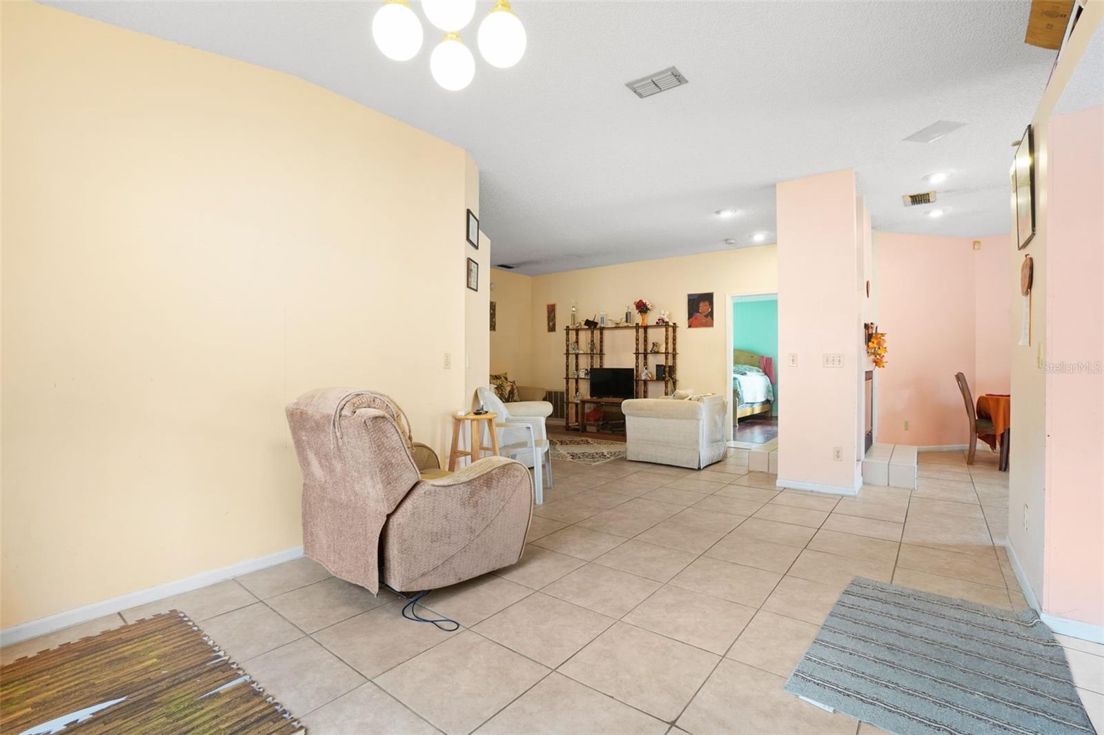 Image 15 of 27 For 1256 Tyler Lake Circle