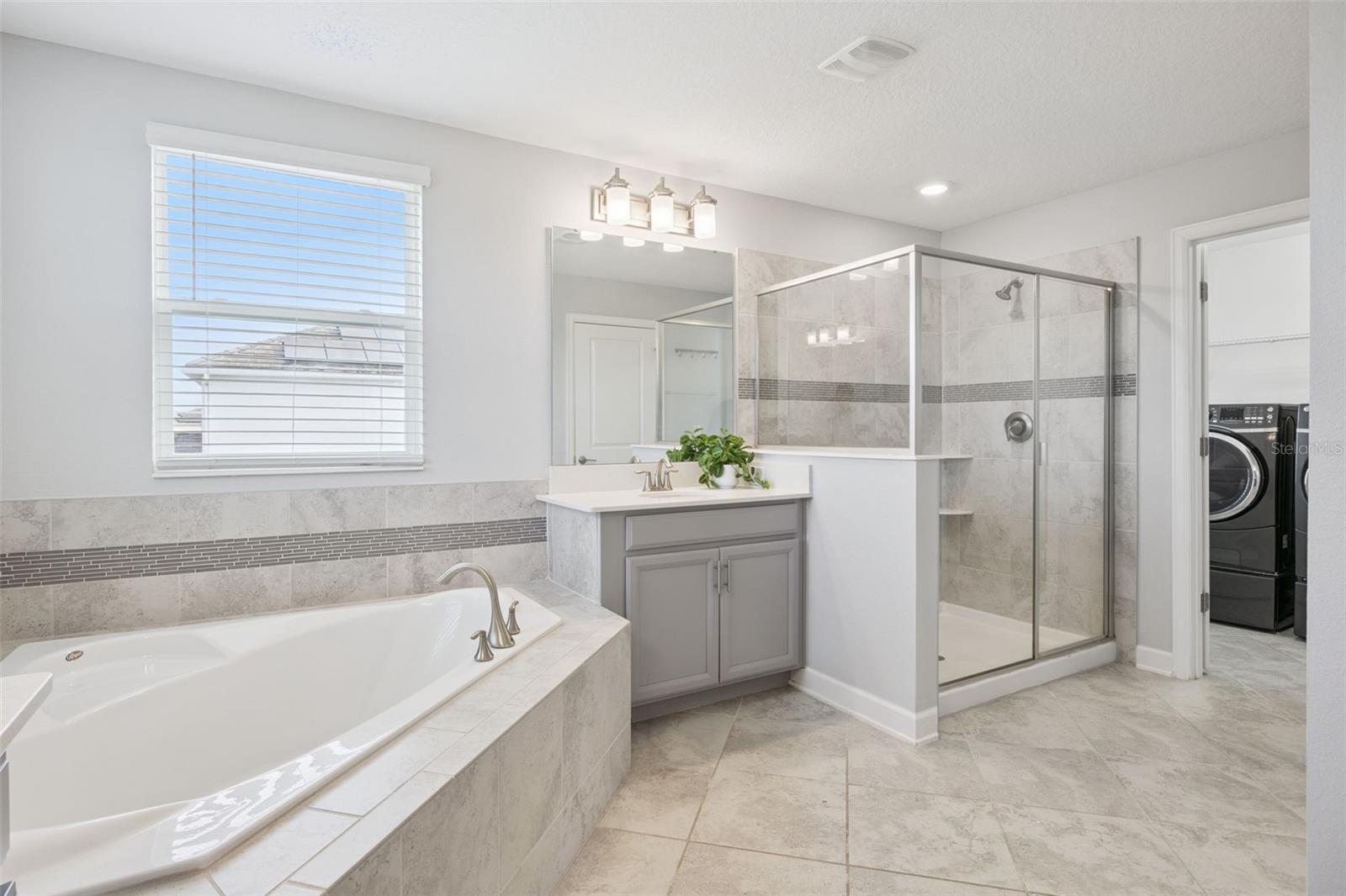 Image 17 of 60 For 12043 Imaginary Way