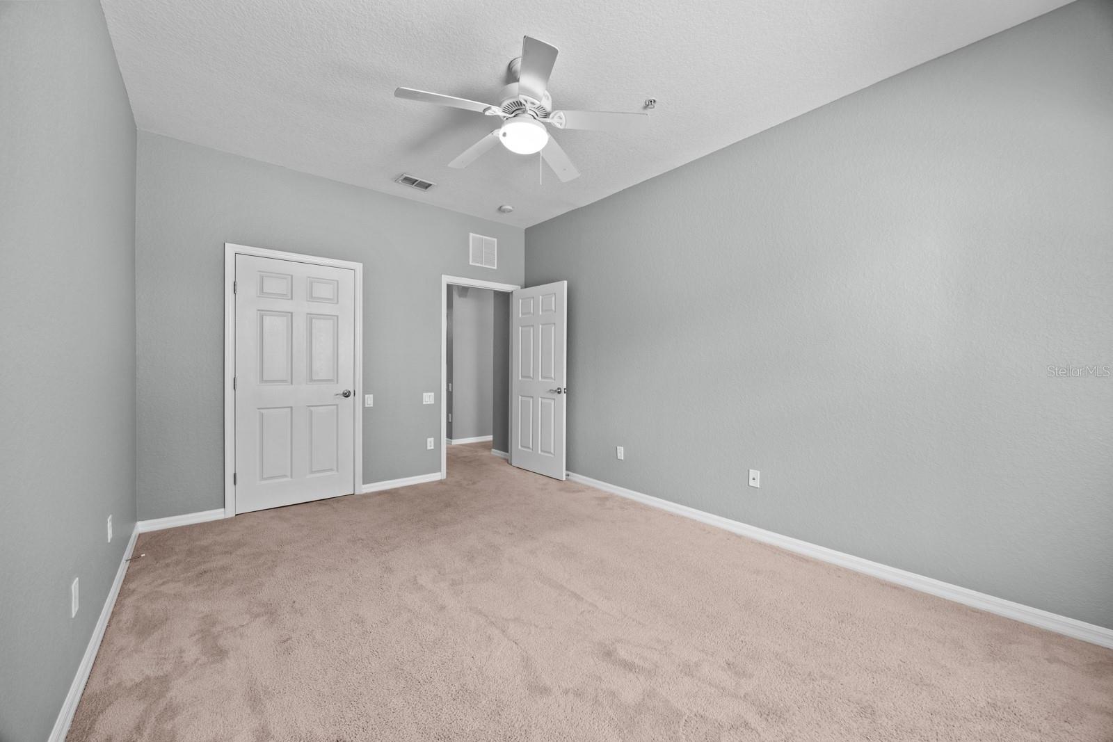 Image 11 of 25 For 1355 Venezia Court 202