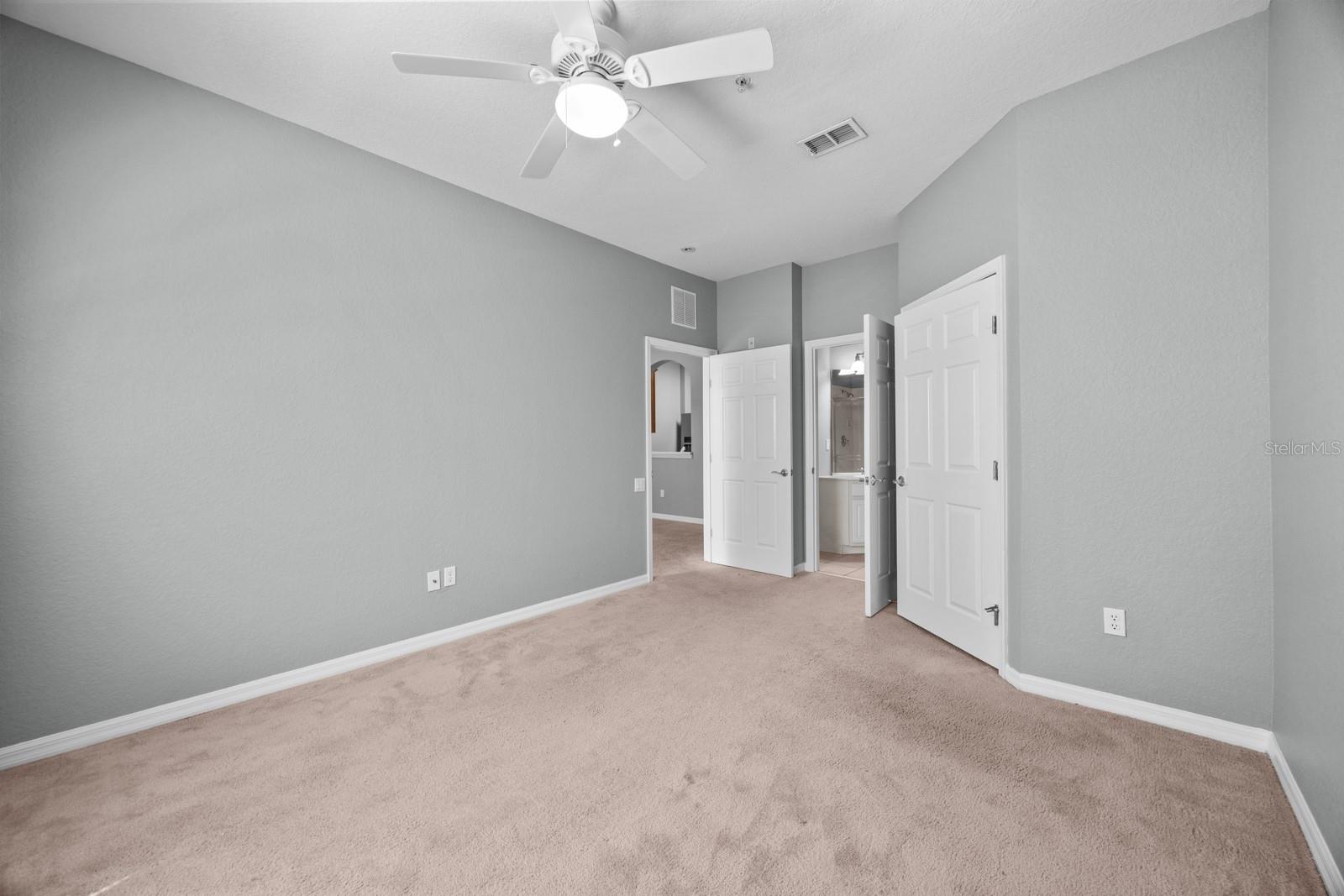 Image 14 of 25 For 1355 Venezia Court 202