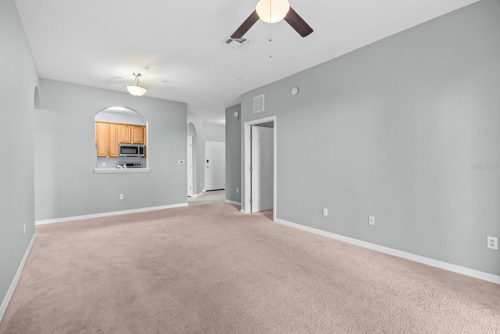 Image 4 of 25 For 1355 Venezia Court 202