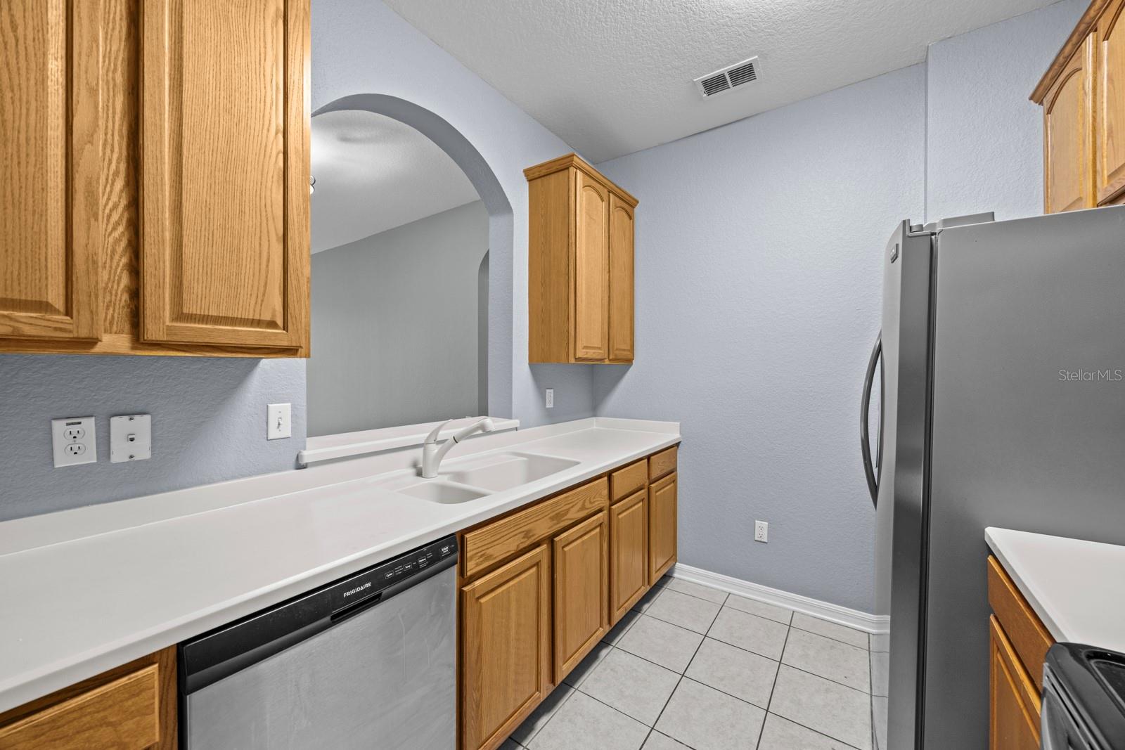 Image 7 of 25 For 1355 Venezia Court 202