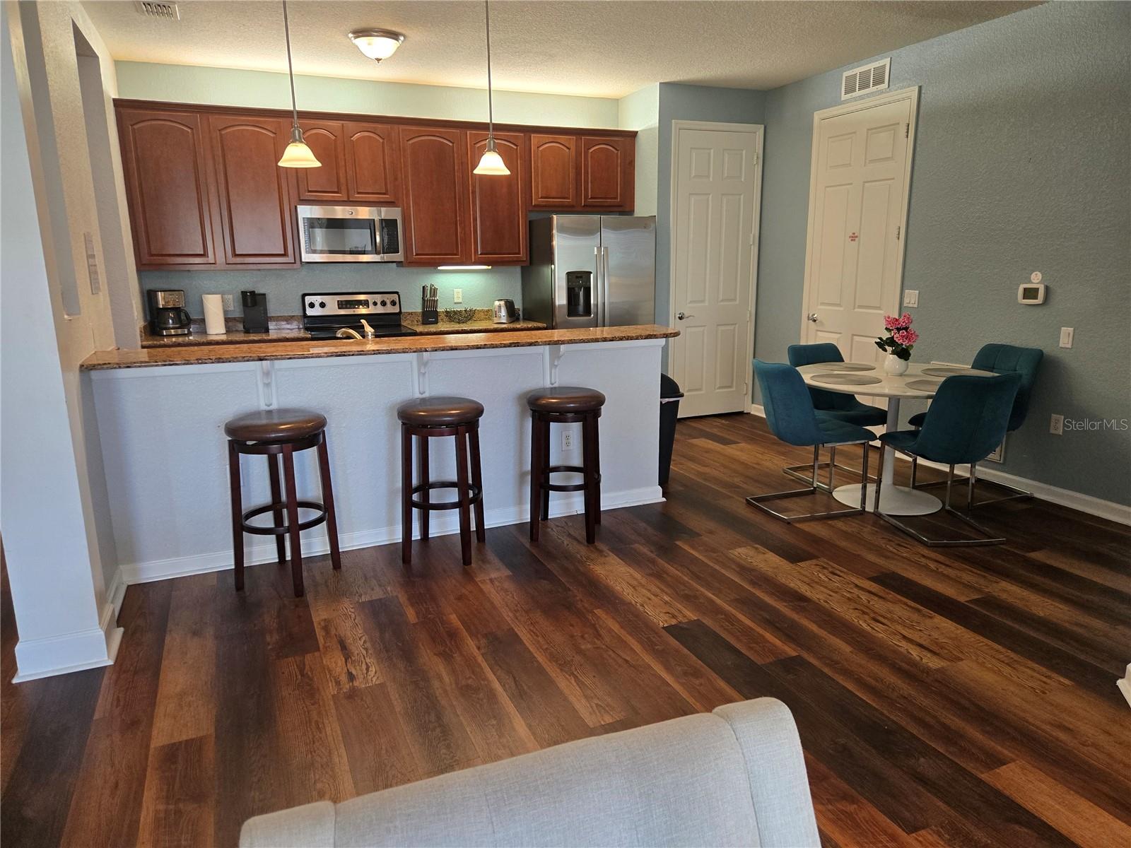 Image 12 of 52 For 5049 Shoreway Loop 30101
