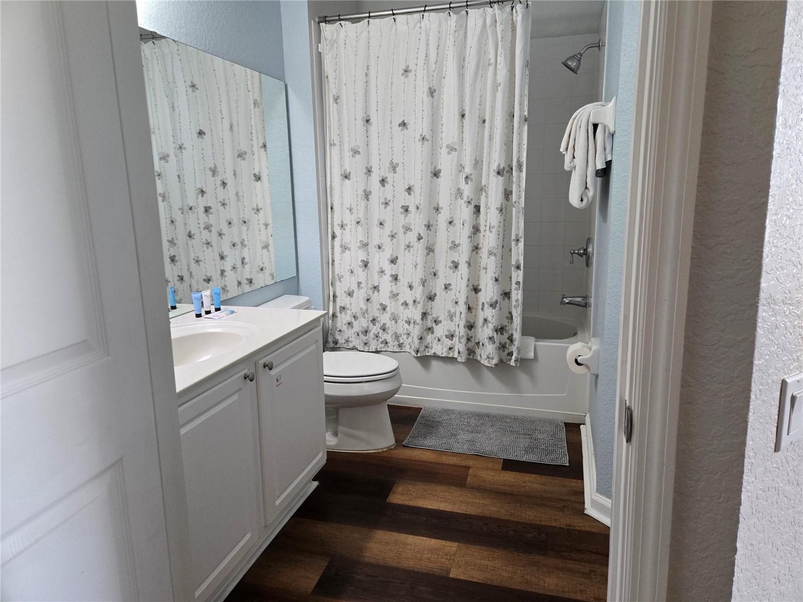 Image 31 of 52 For 5049 Shoreway Loop 30101
