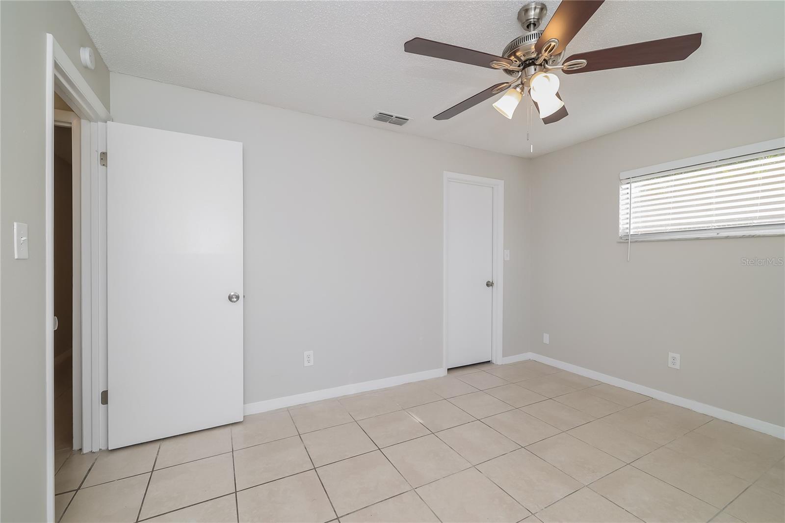 Image 10 of 16 For 1829 Columbine Drive
