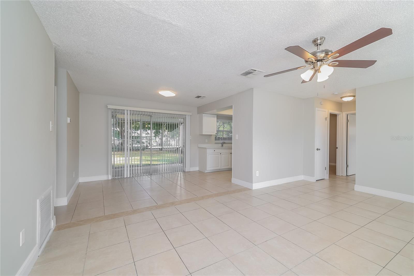 Image 2 of 16 For 1829 Columbine Drive