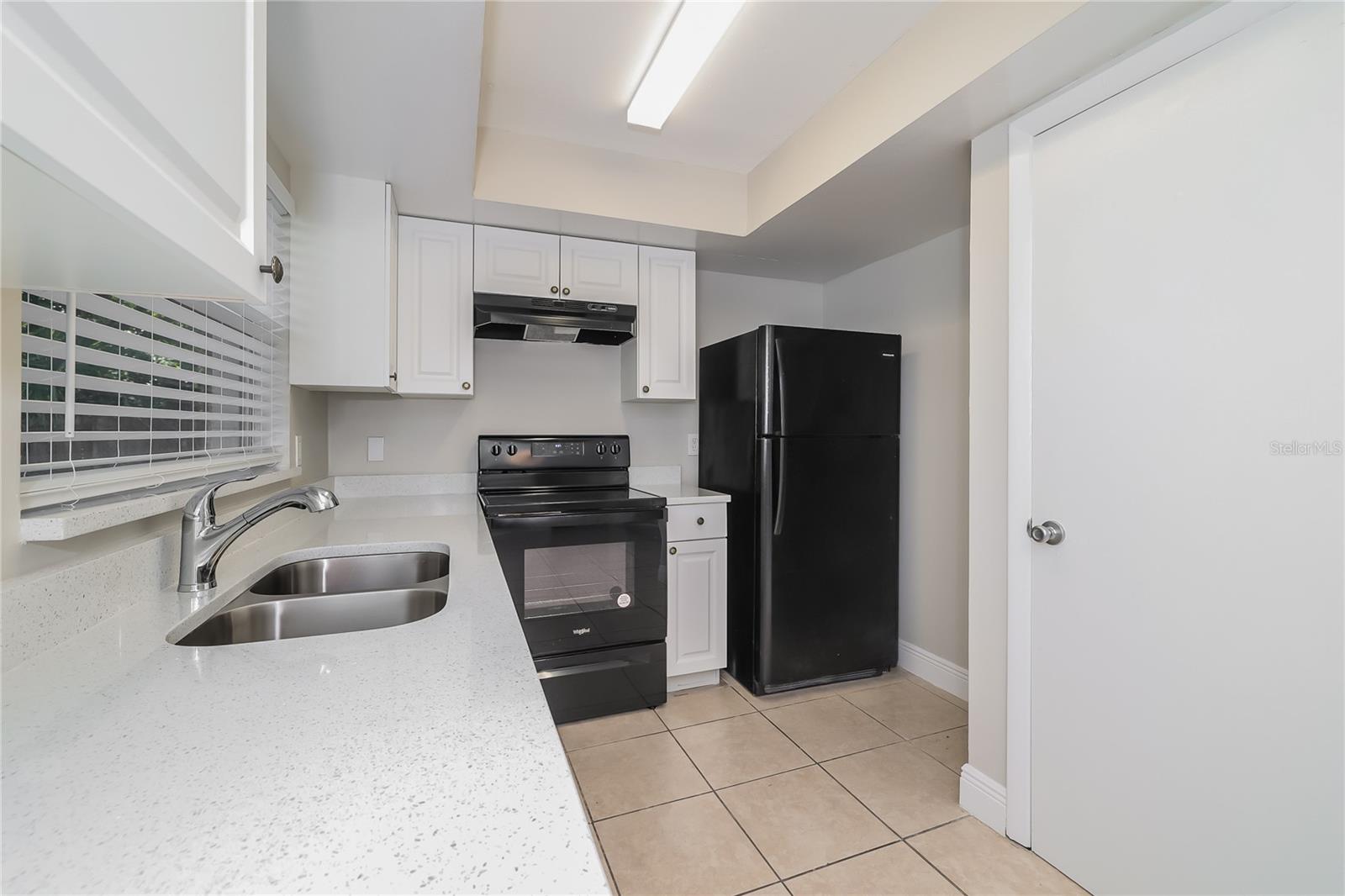 Image 6 of 16 For 1829 Columbine Drive