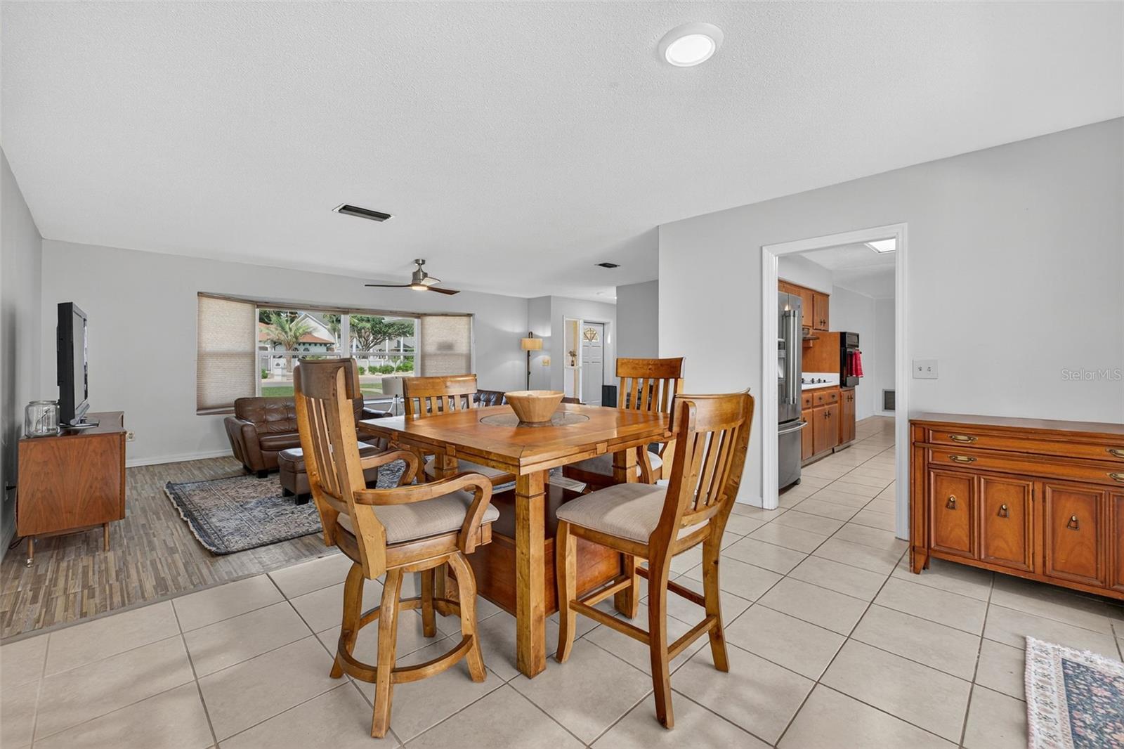 Image 20 of 89 For 1040 Carrigan Boulevard