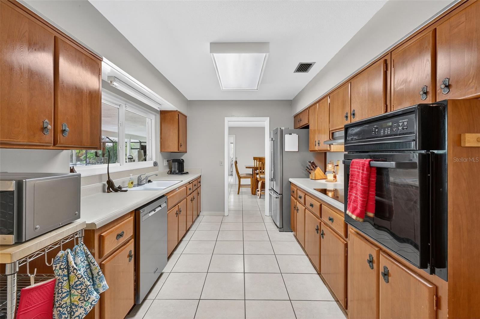 Image 25 of 89 For 1040 Carrigan Boulevard