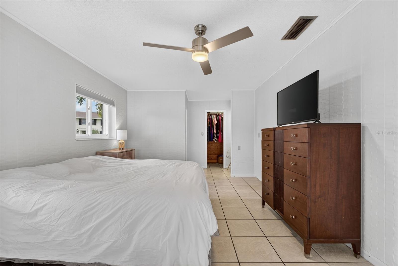 Image 29 of 89 For 1040 Carrigan Boulevard