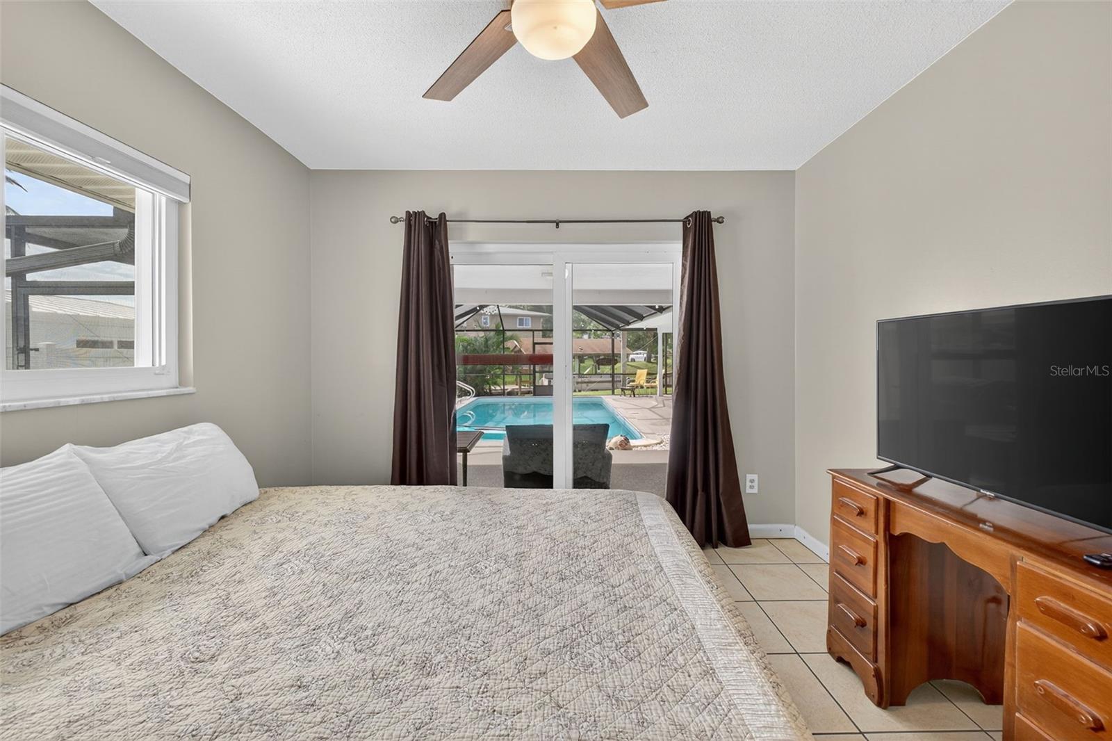 Image 42 of 89 For 1040 Carrigan Boulevard