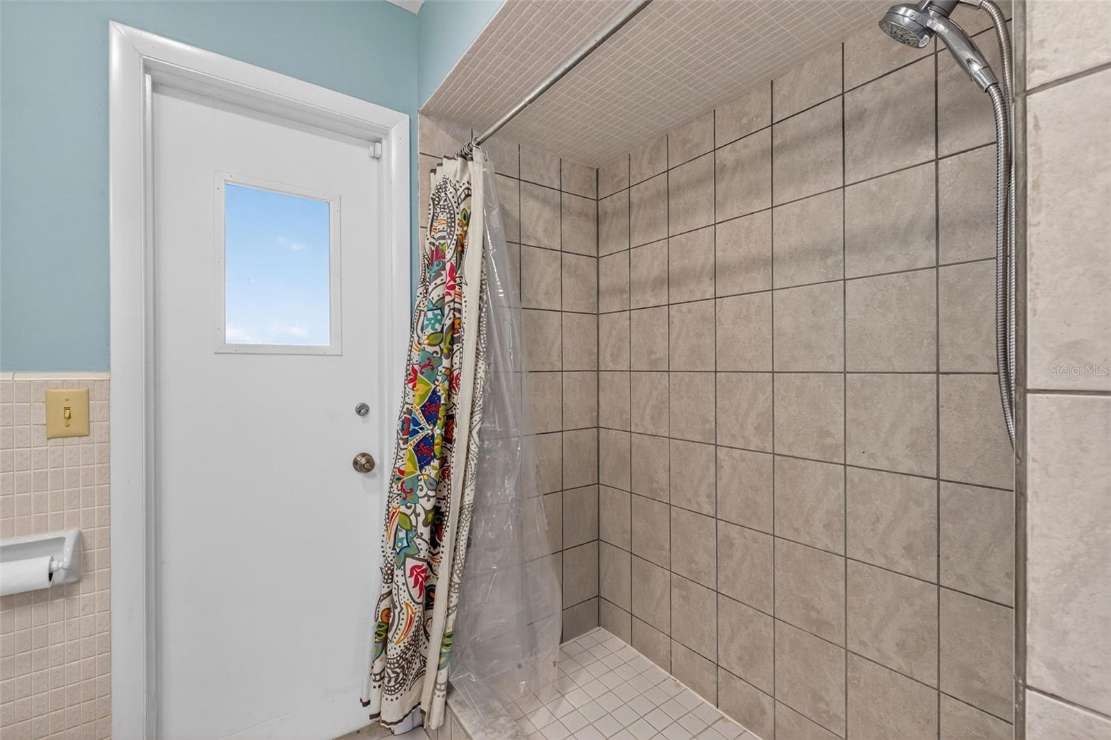 Image 47 of 89 For 1040 Carrigan Boulevard
