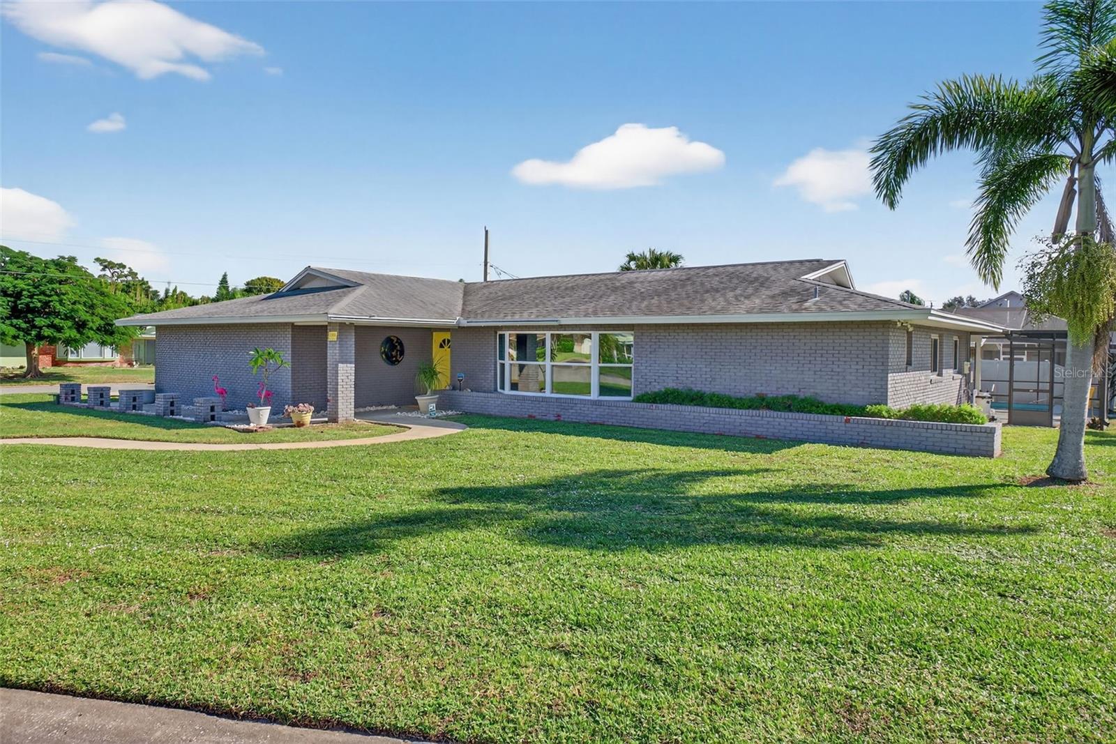 Image 7 of 89 For 1040 Carrigan Boulevard